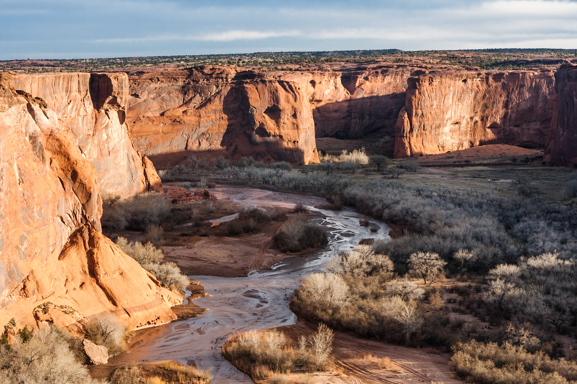 Sunrise at Canyon de Chelley, Tsegi Overlook, Arizona, USA