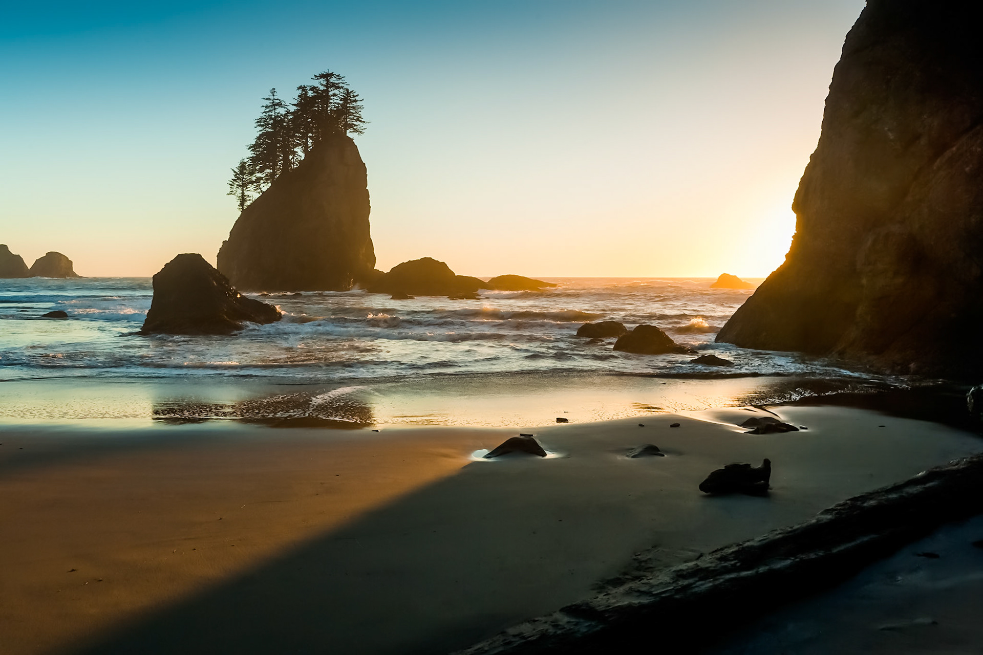 Second Beach near La Push at the Olympic National Park at sunset, Washington, USA,