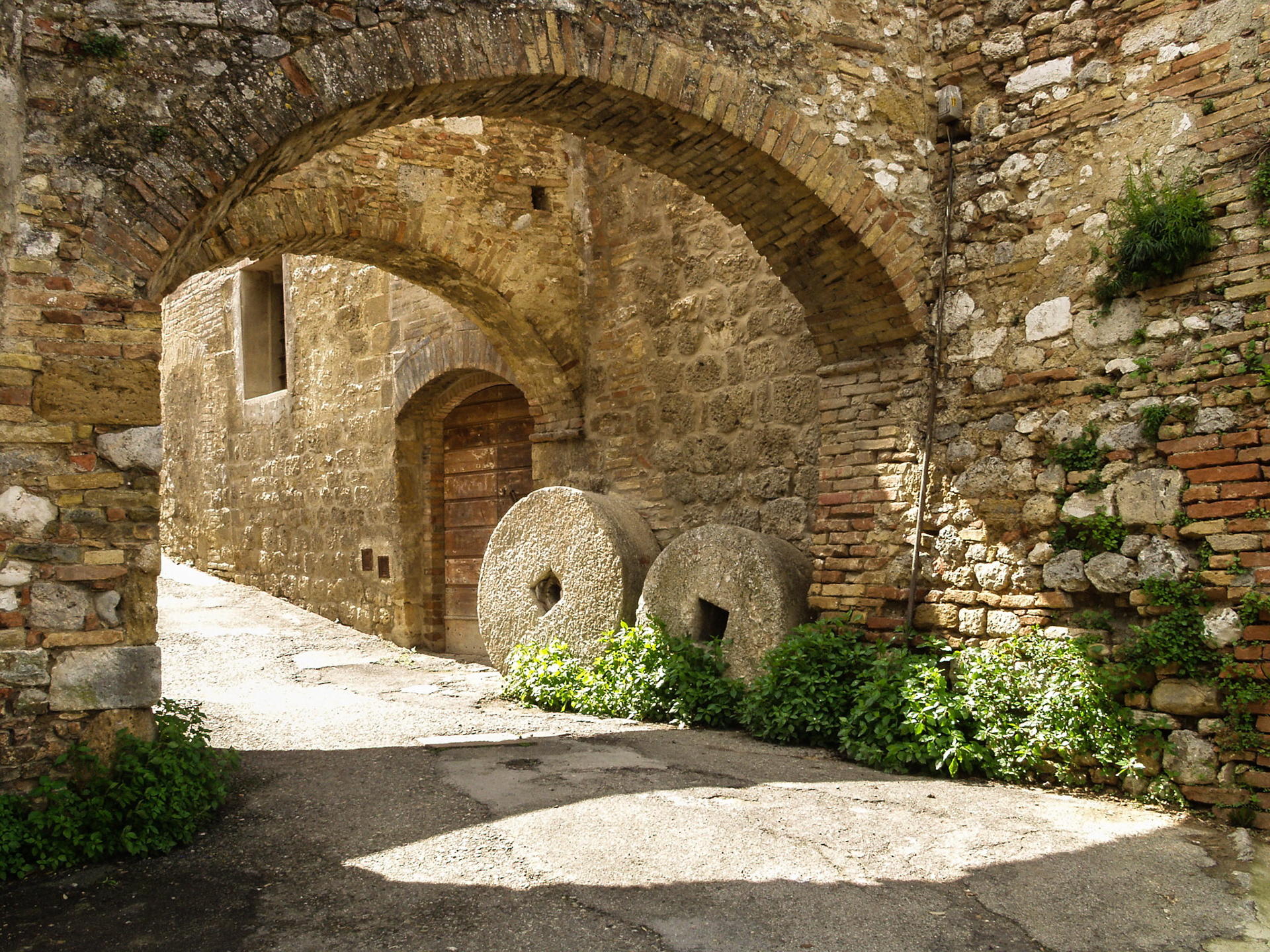 Bows at San Gimignano, Tuscany, Siena, Italy