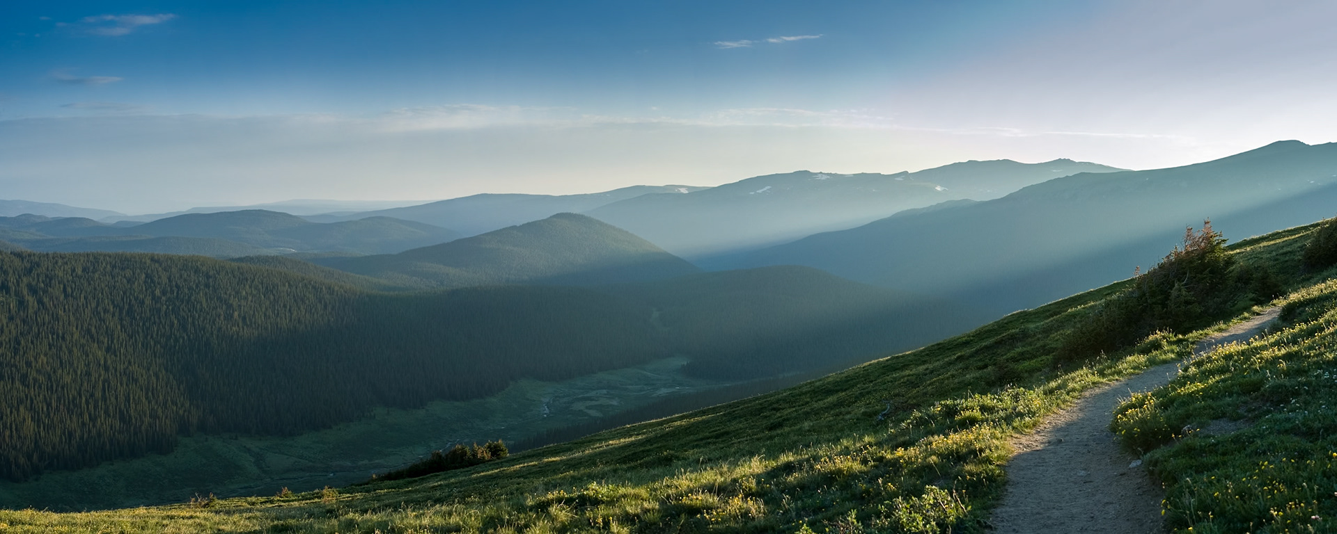 Sunrise at Rocky Mountains National Park, Colorado, USA