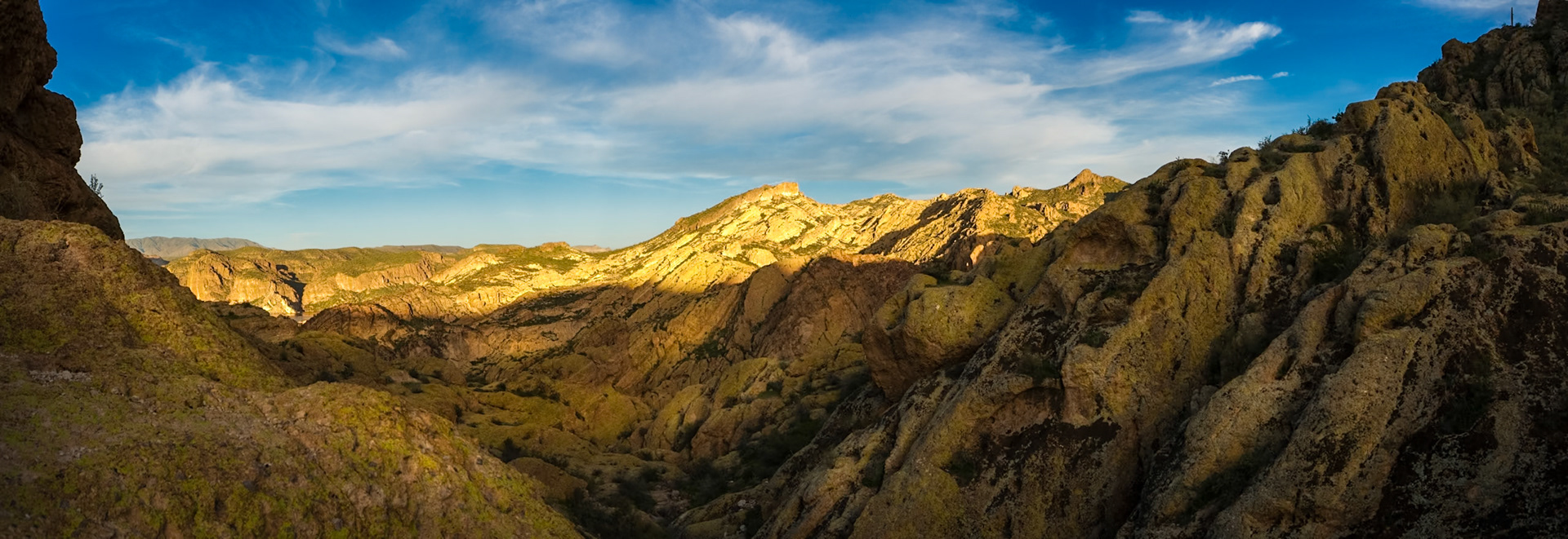 Mountains of the Heckberry Mesa near Lost Dutchman SP, AZ, USA