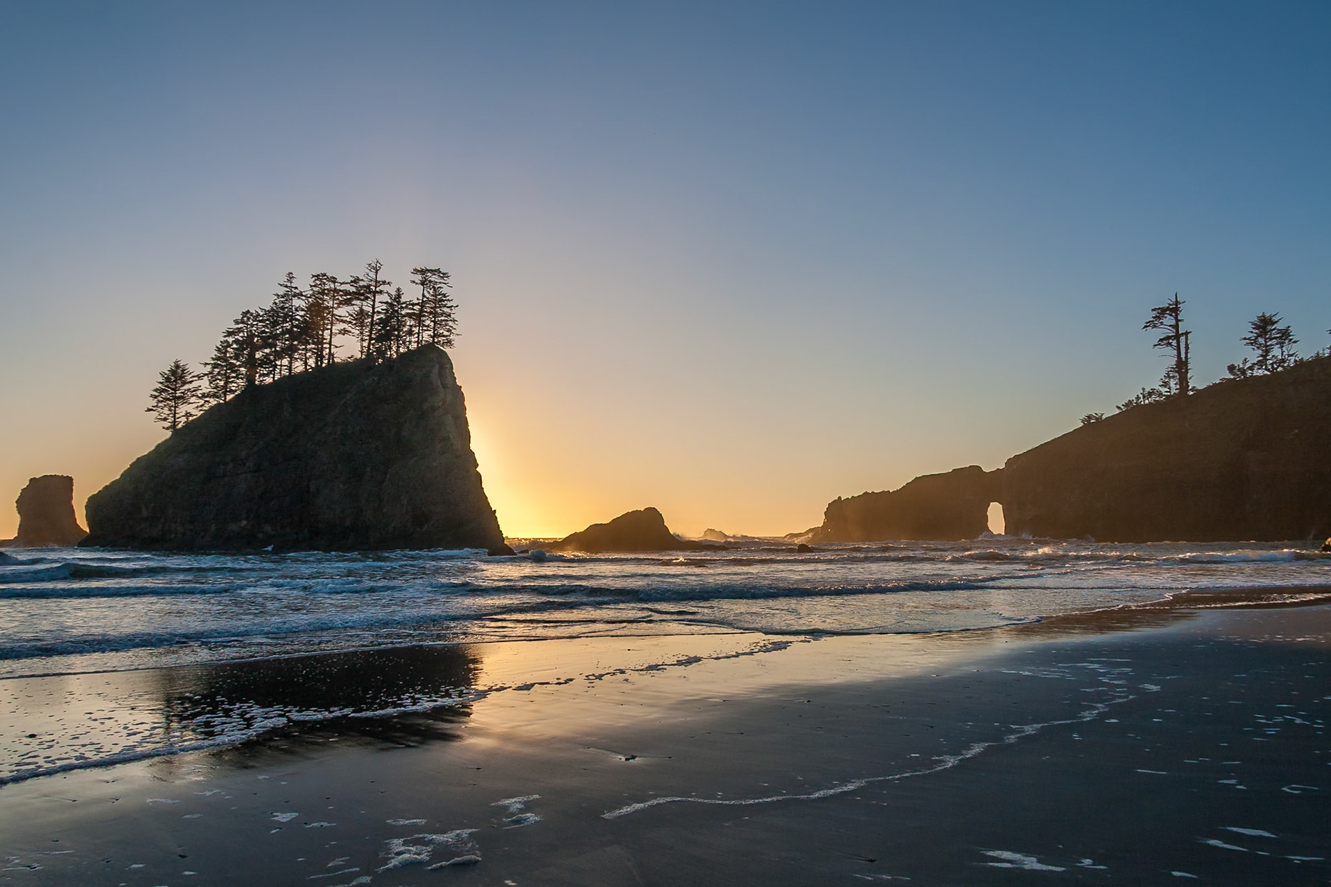 Sunset at Second Beach near La Push, Olympic National Park, WA, USA