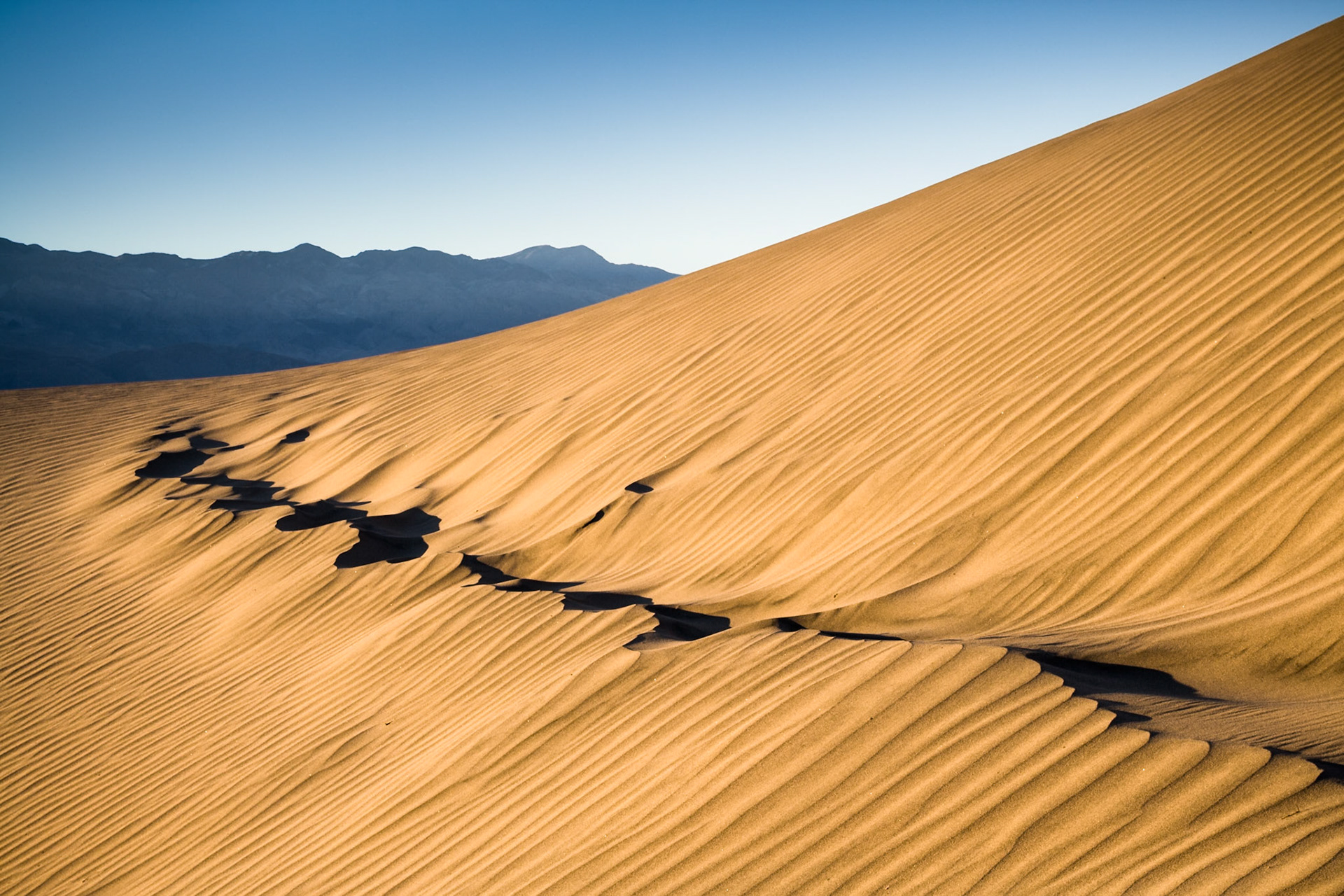 Mesquite Flat Sand Dunes, Death Valley, California, USA