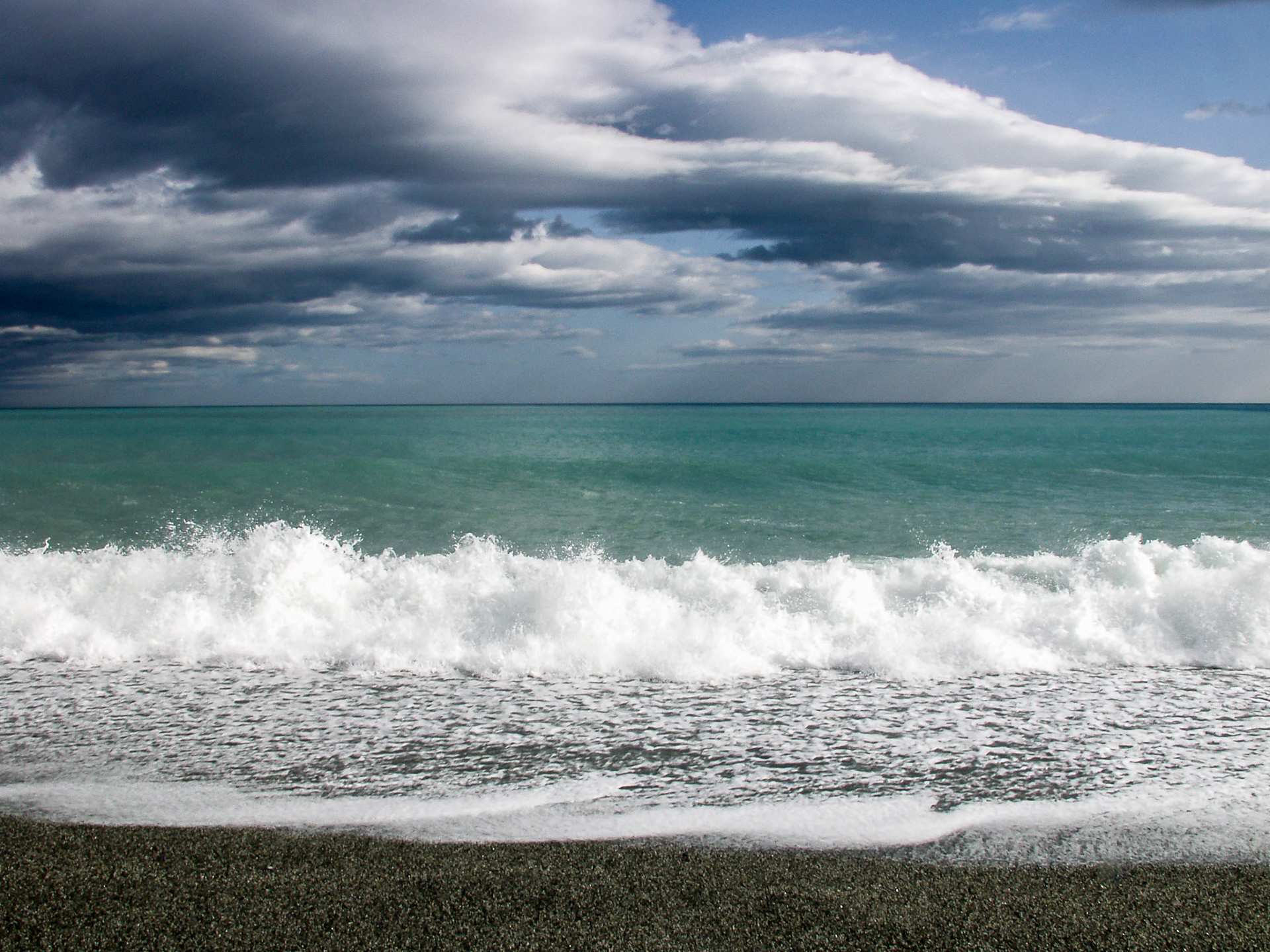 Sea view at Marina San Lorenzo, ARTIFACTS PROBLEM