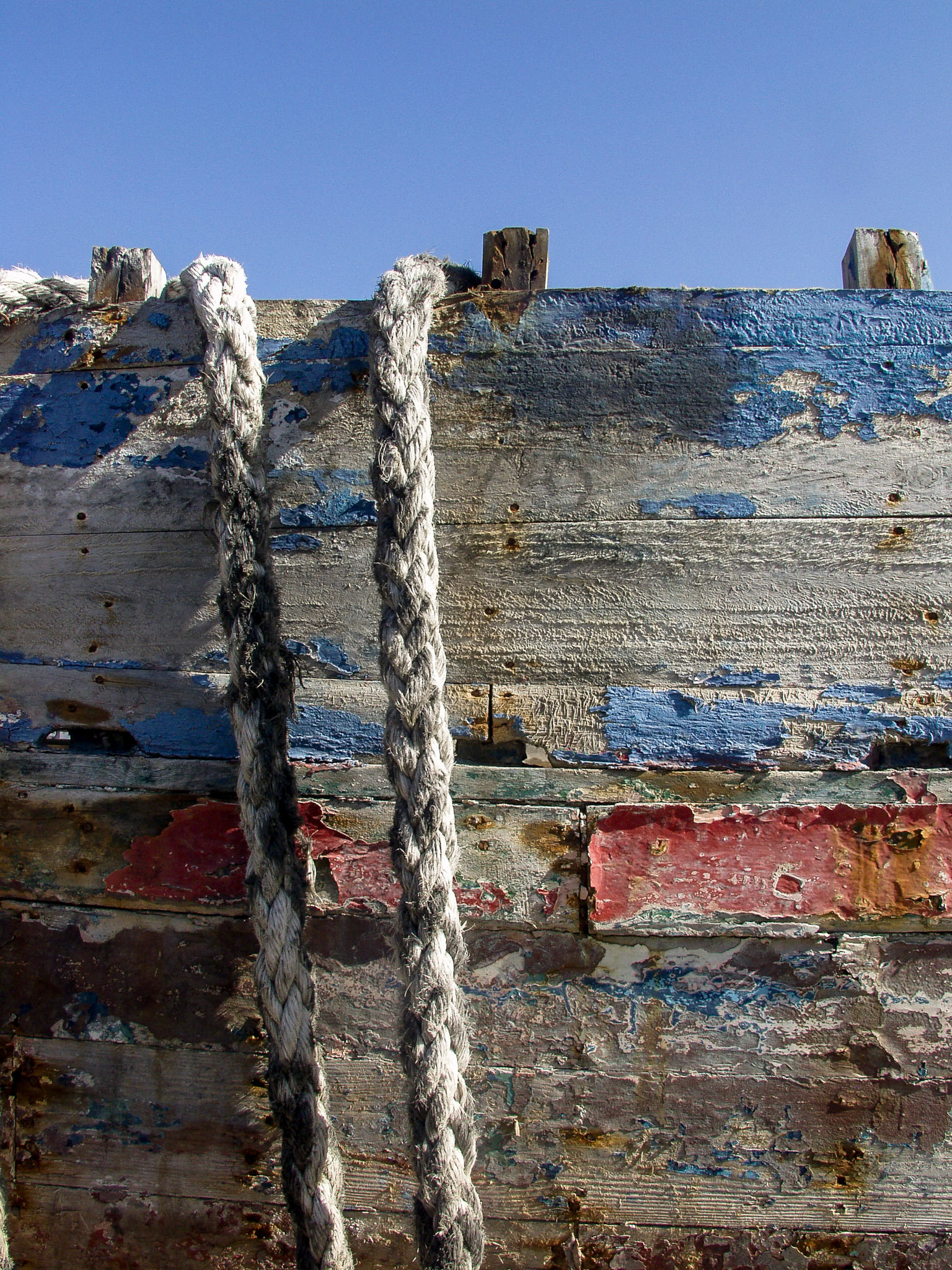 Graphical picture of a Rope on boat at Trapani, Sicily, Italy