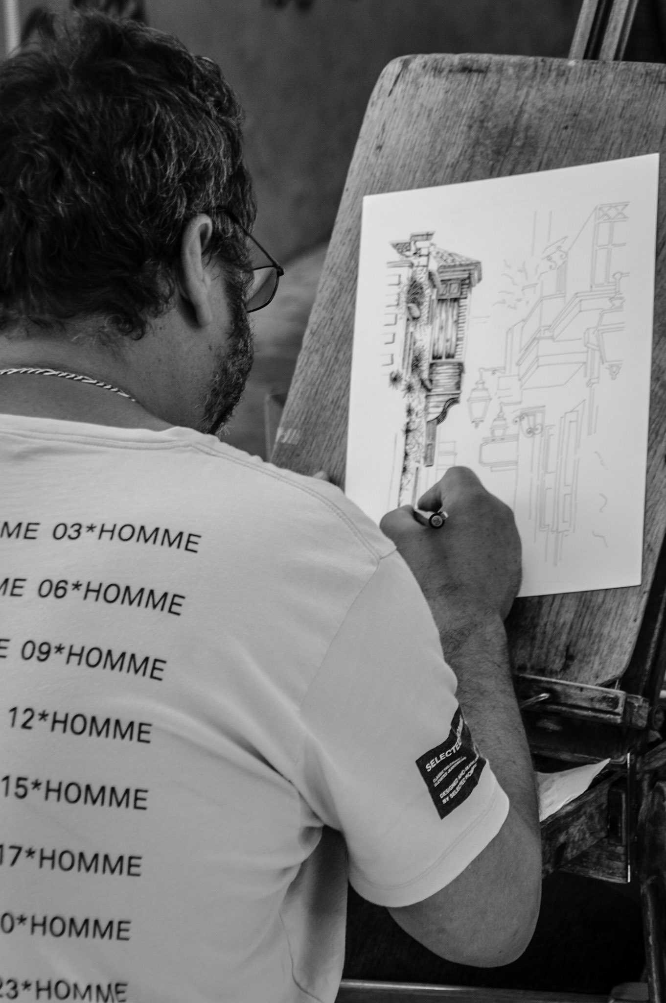 Sketch artist at Rethymo, Crete, Greece