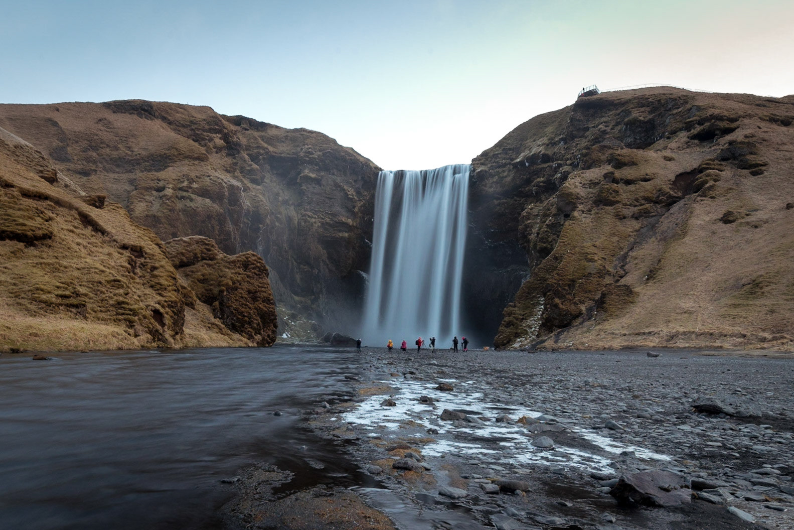 Skogafoss is one of Iceland’s biggest and most beautiful waterfalls with an astounding width of 25 meters and a drop of 60 meters, located in South Iceland.