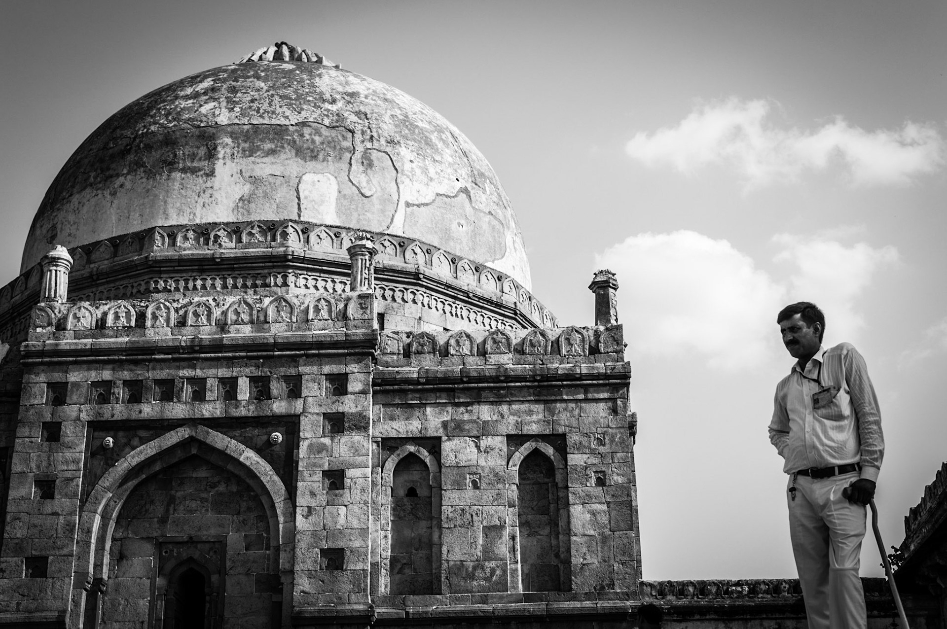 Bara Gumbad tomb and mosque, Lodhi Gardens, New Delhi India