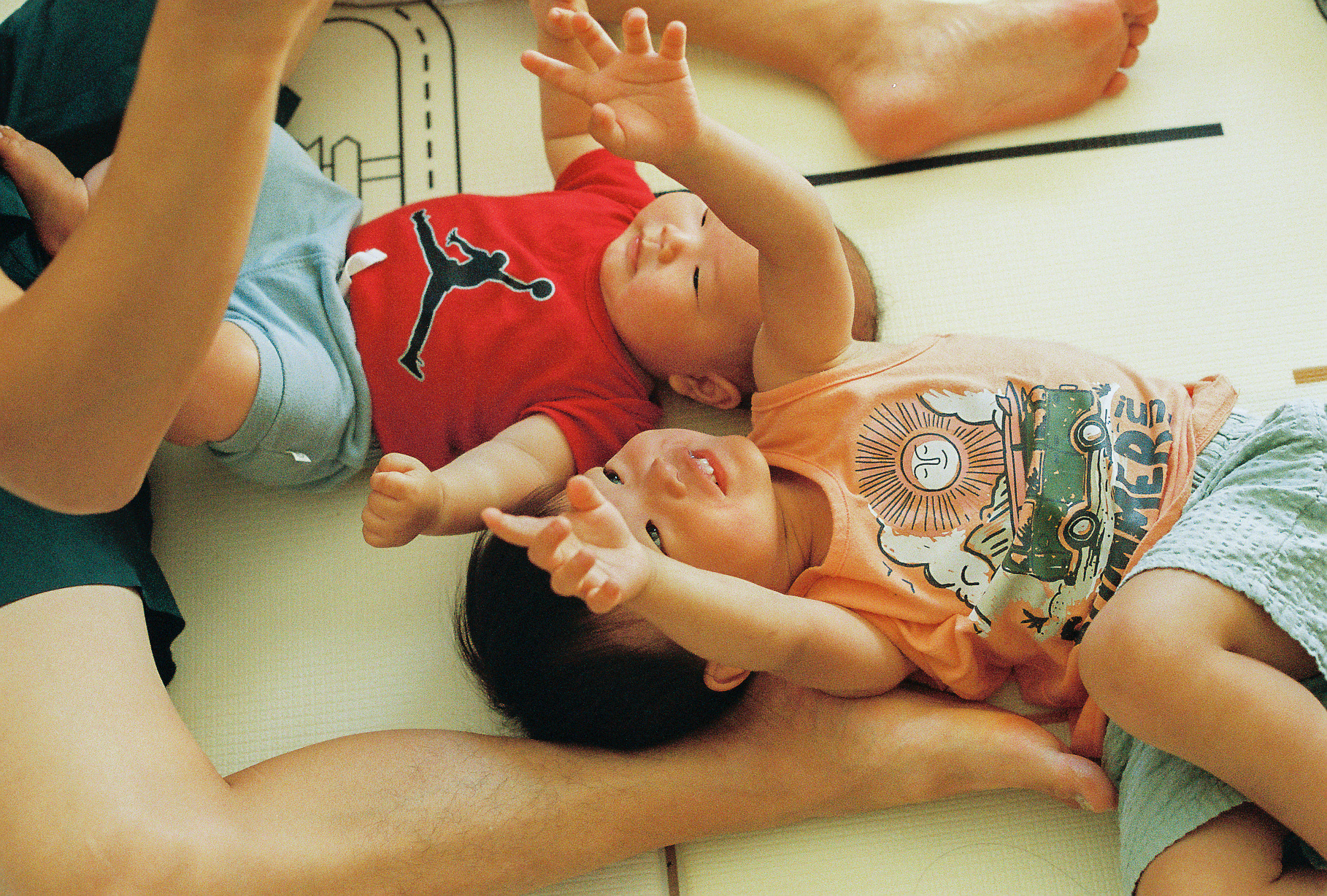 documentary style family photos on film in Vancouver BC