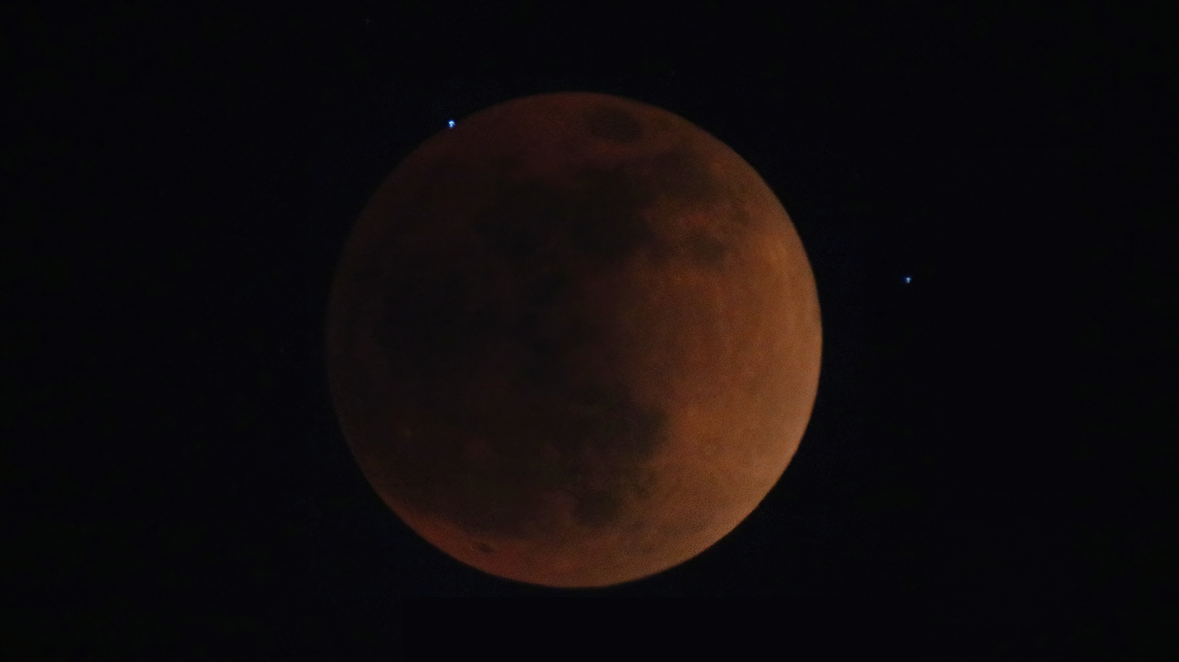 The Super Flower Blood Moon Eclipse star TYC 6182-0482-1 appearing lunar NW
