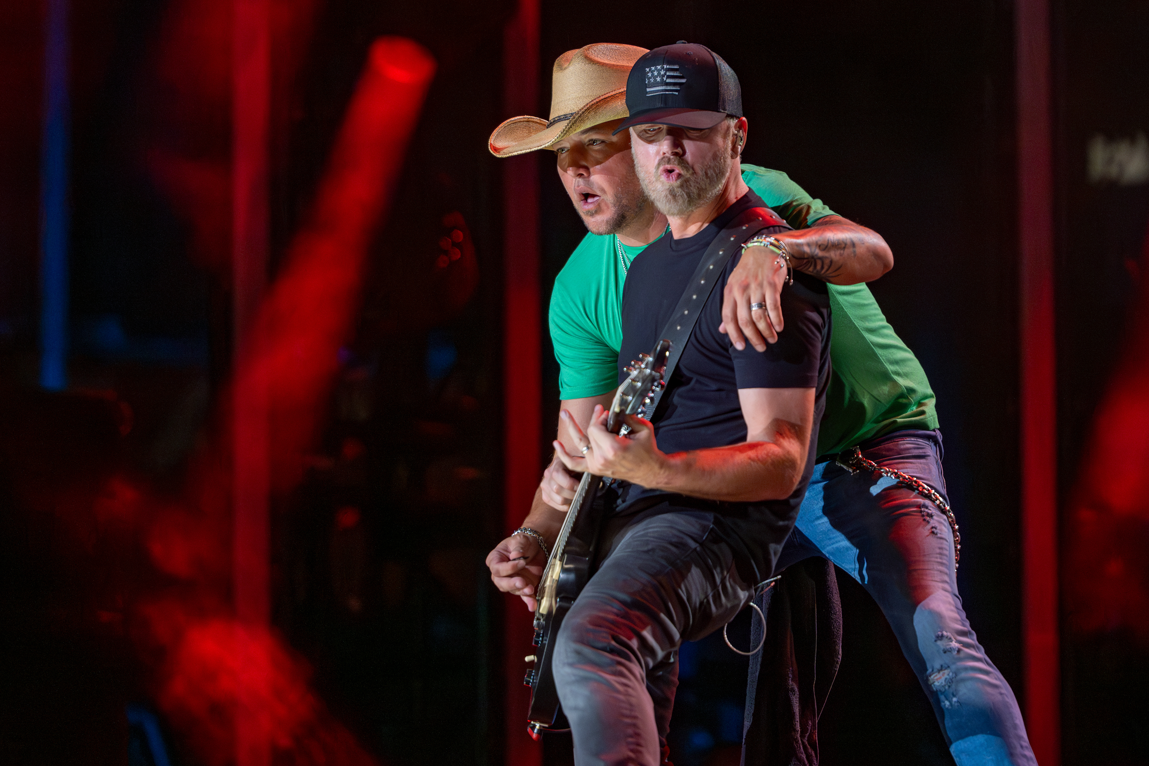 Jason Aldean CMAs 2023