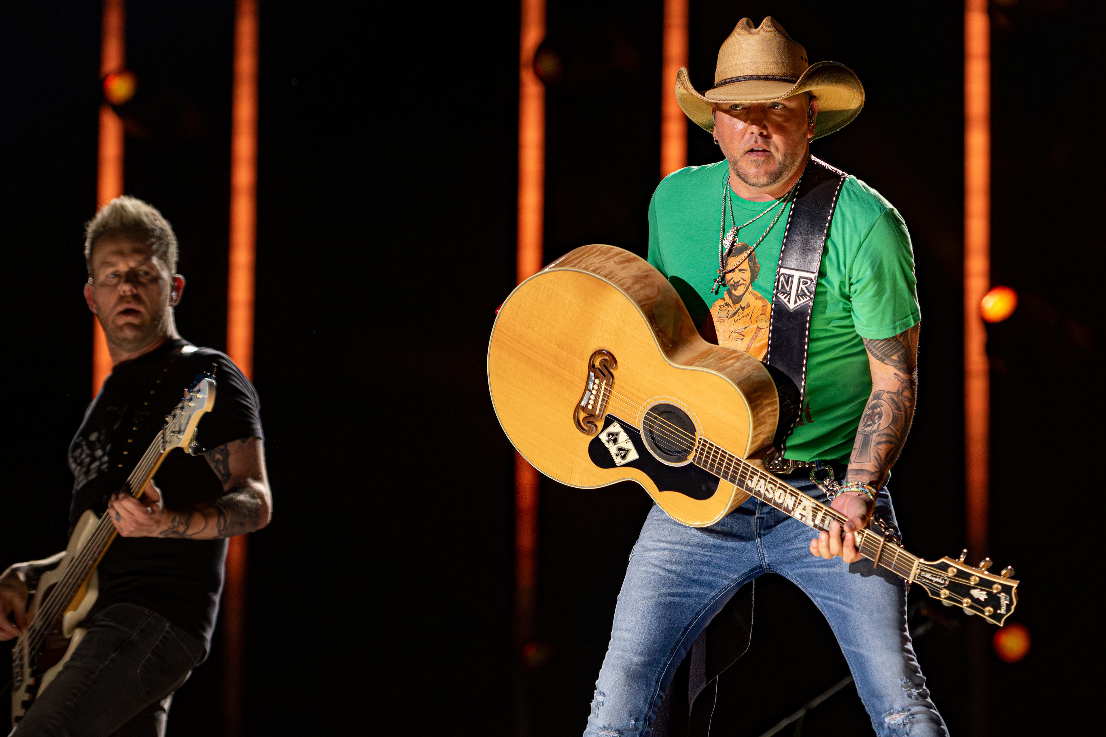 Jason Aldean CMAs 2023