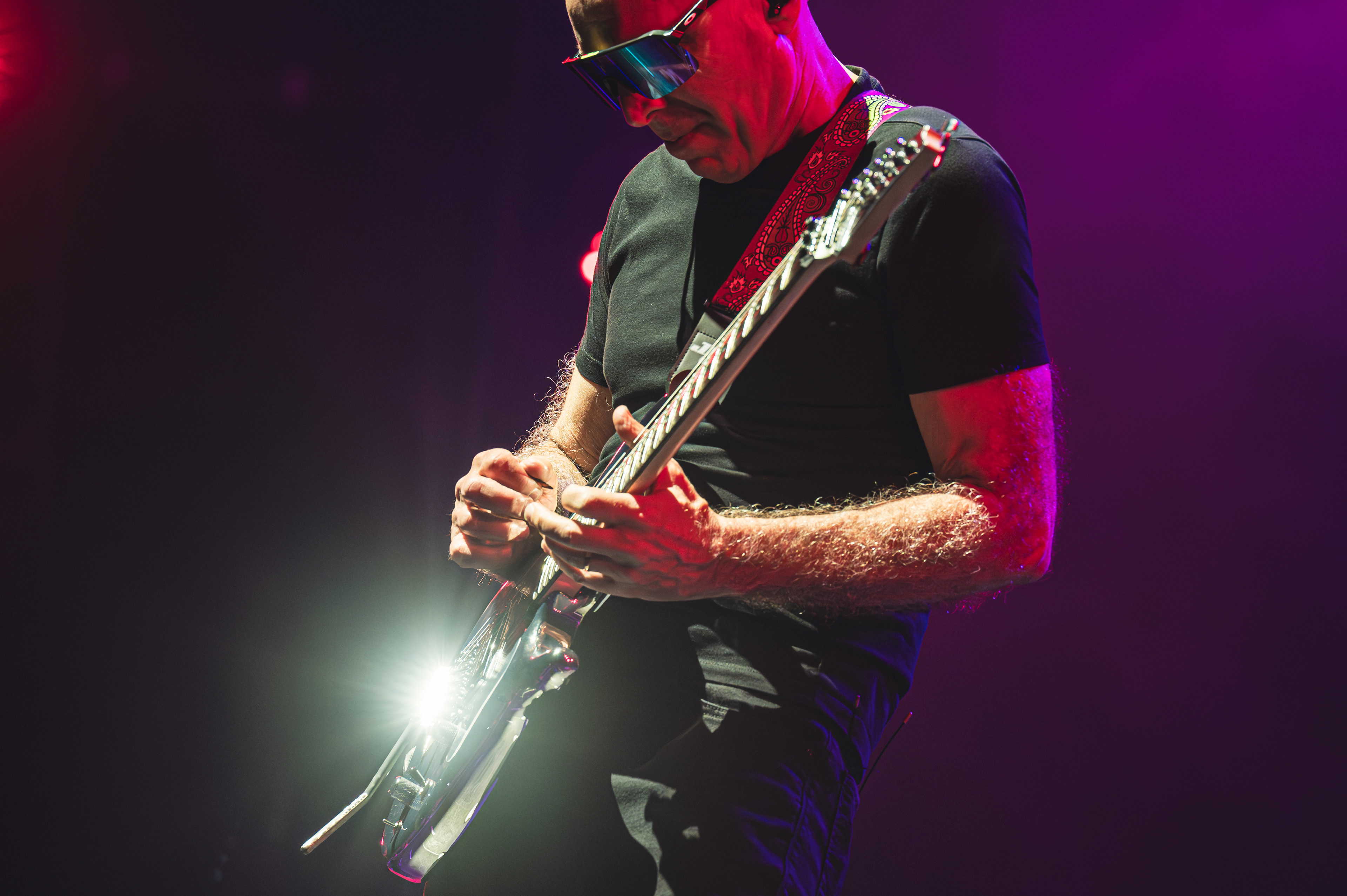 Joe Satriani 2024