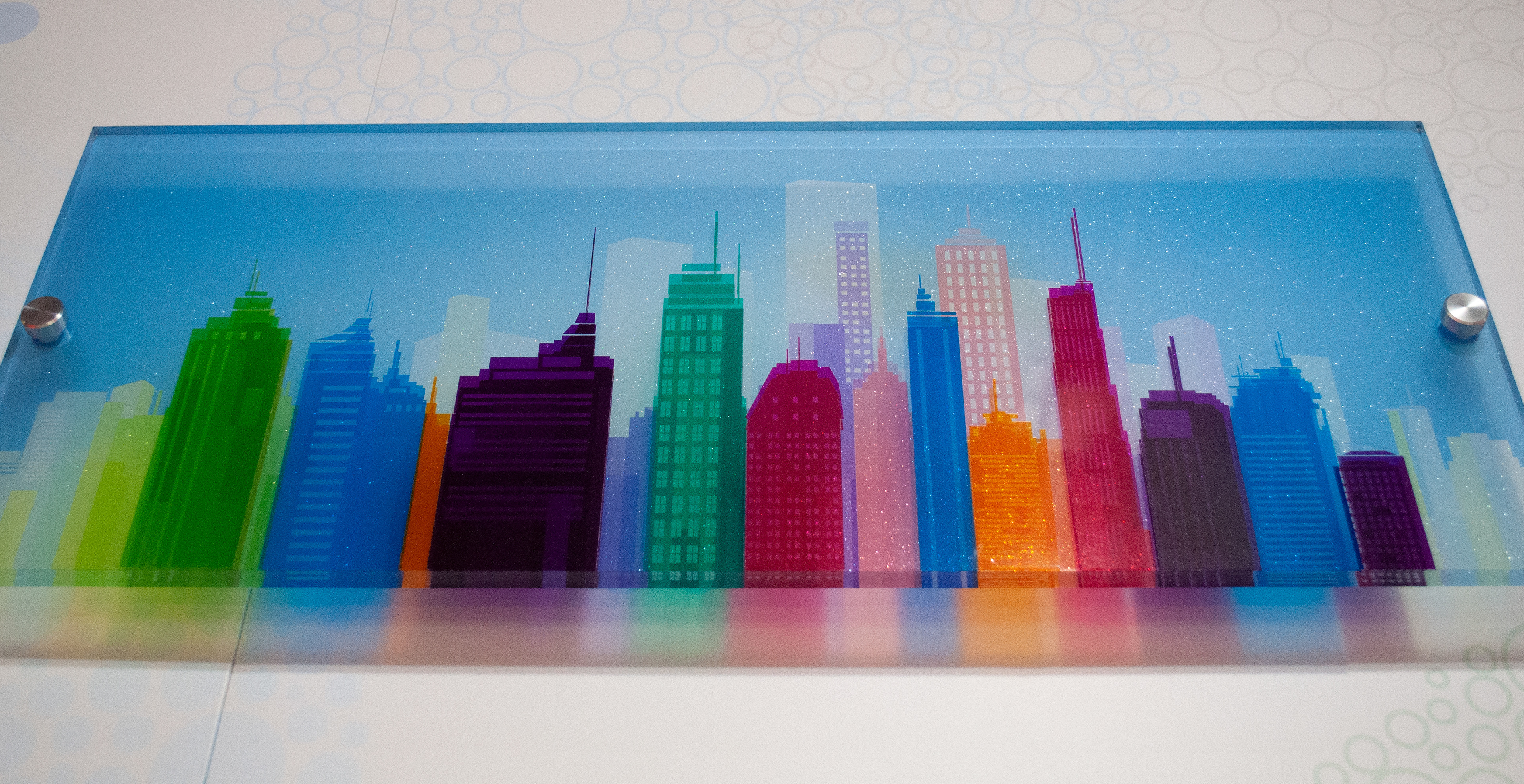 This piece combined a transparent print, ORACAL 8810 frosted glass film, and ORACAL 8300 transparent vinyl