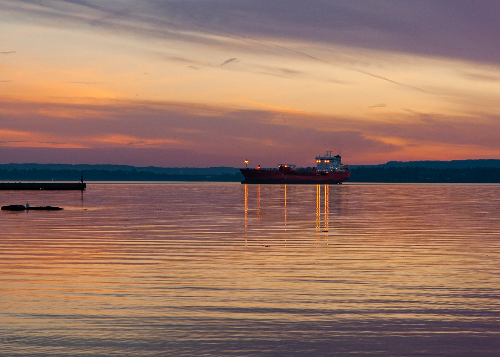 Sunset at Hamilton Harbor near Canada Inland Waters Eastport Drive