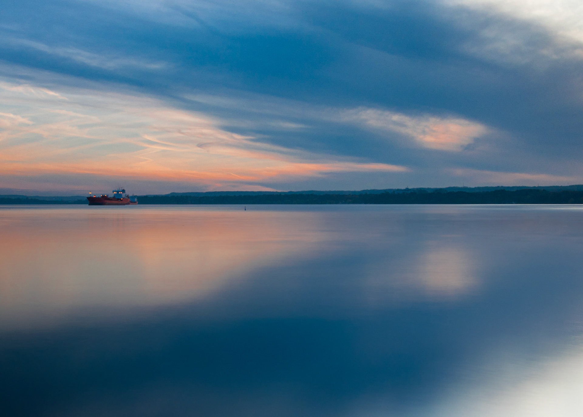 Sunset at Hamilton Harbor near Canada Inland Waters Eastport Drive