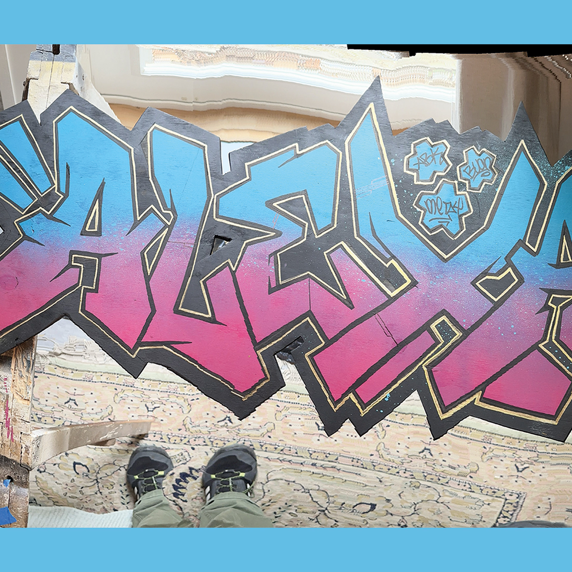 ALEXANDER wood carved piece