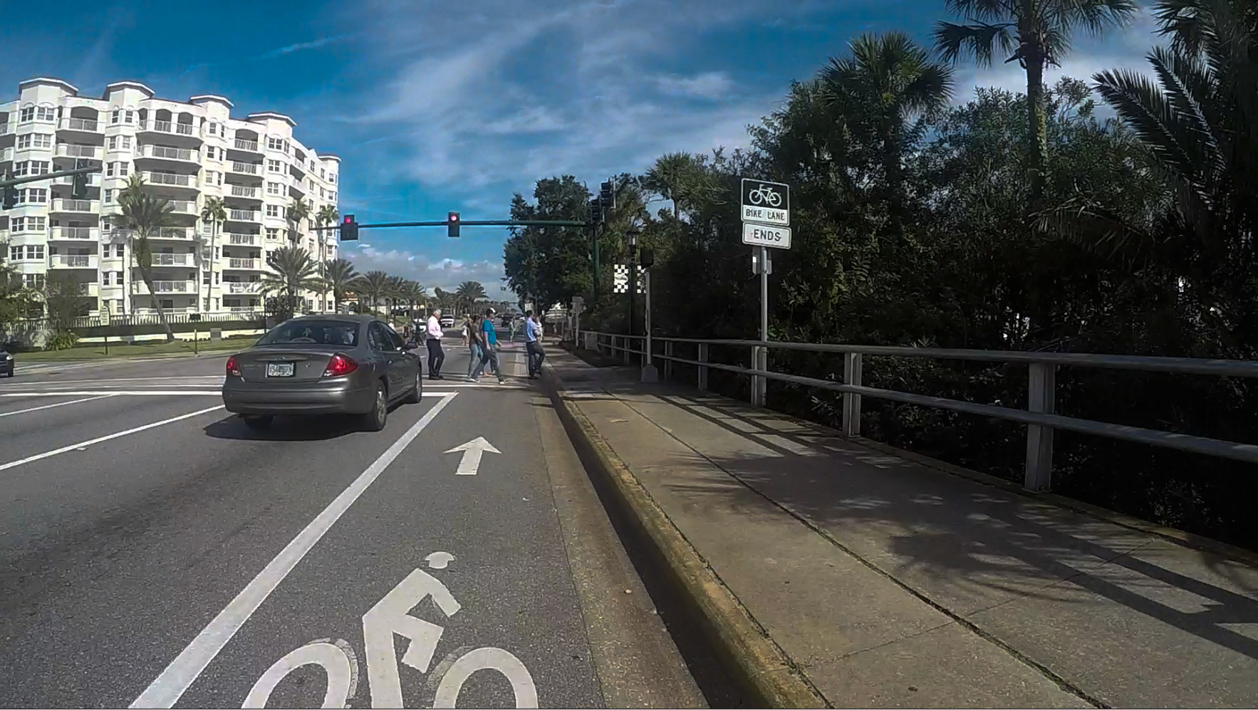 Bike lane ends on Granada Blvd, Ormond Beach