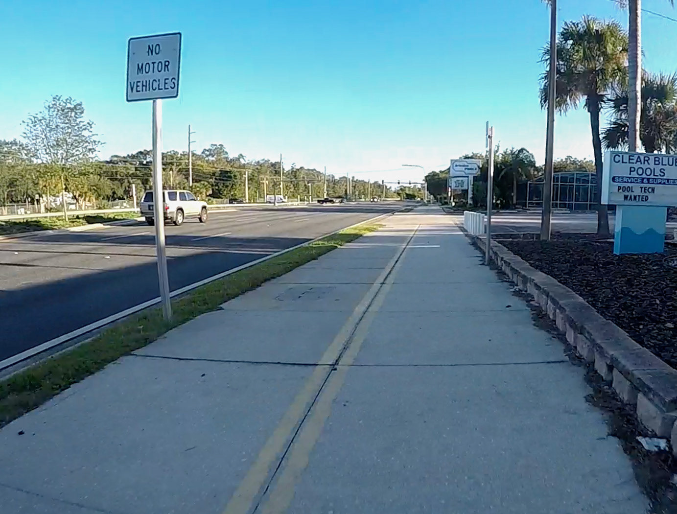 Trail along Nova Rd, Daytona Beach