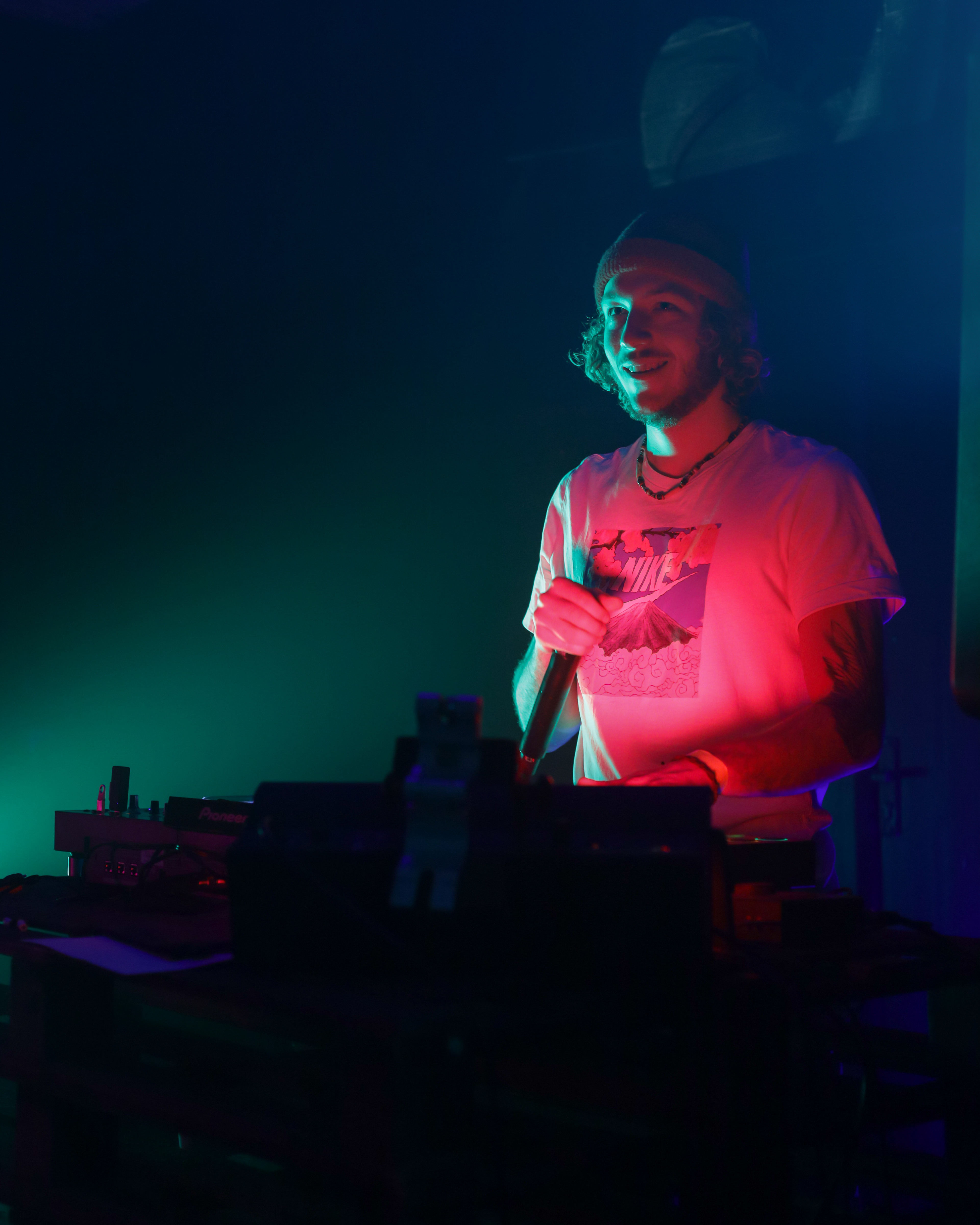 RAVE PARTY