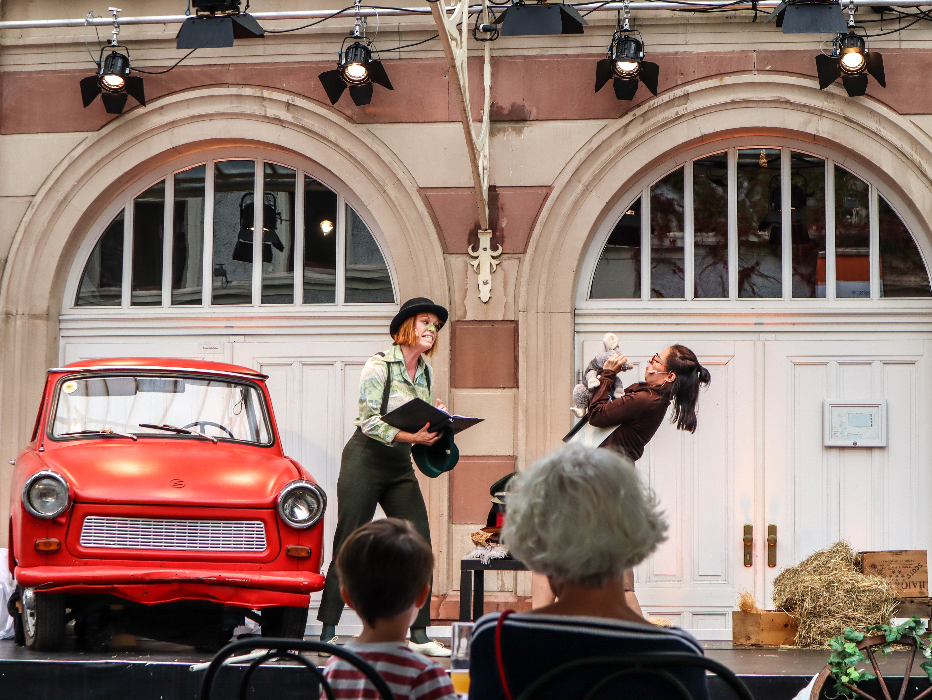 "Der Wind in den Weiden" Theater Baden-Baden