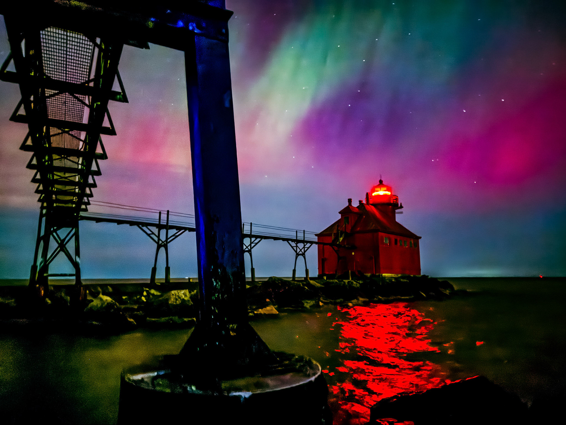 Aurora ~ Sturgeon  Bay Light  House