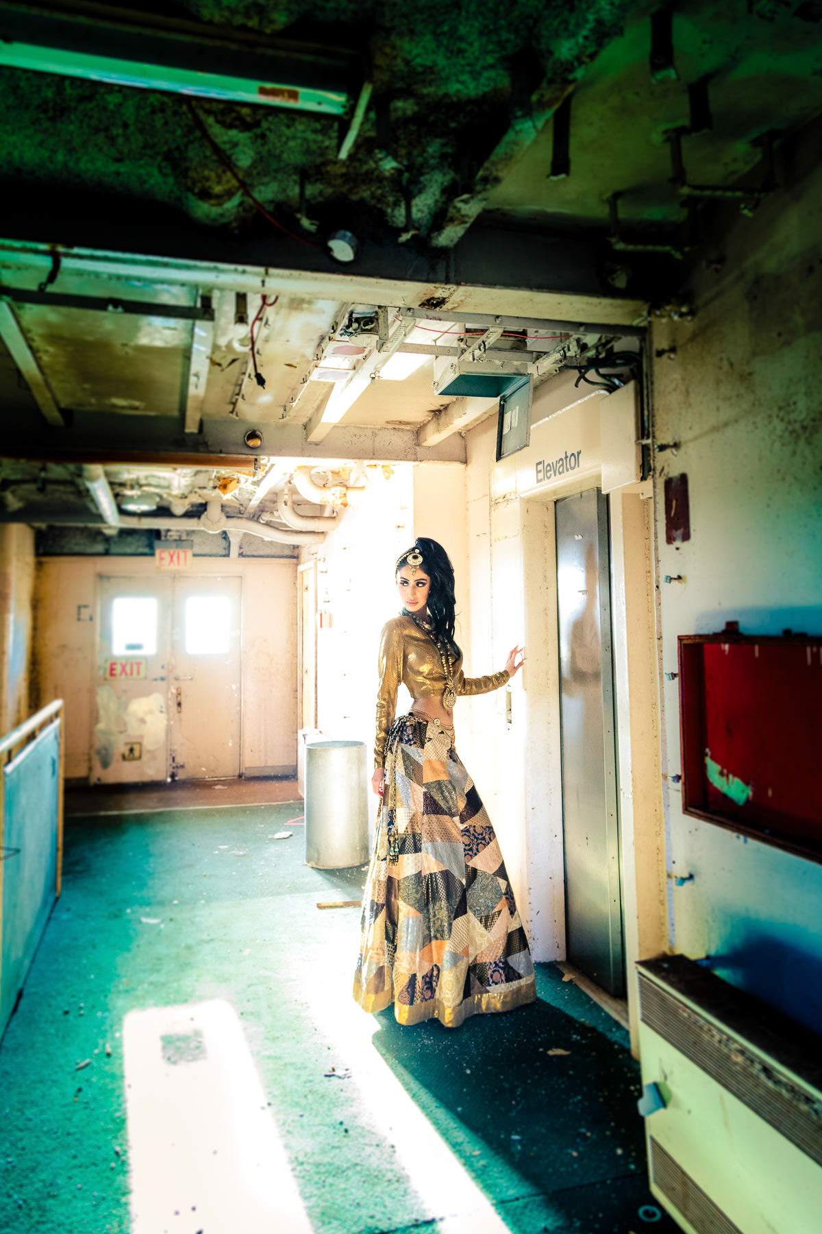 Model @hyprofyle, Clothing @nasib_official