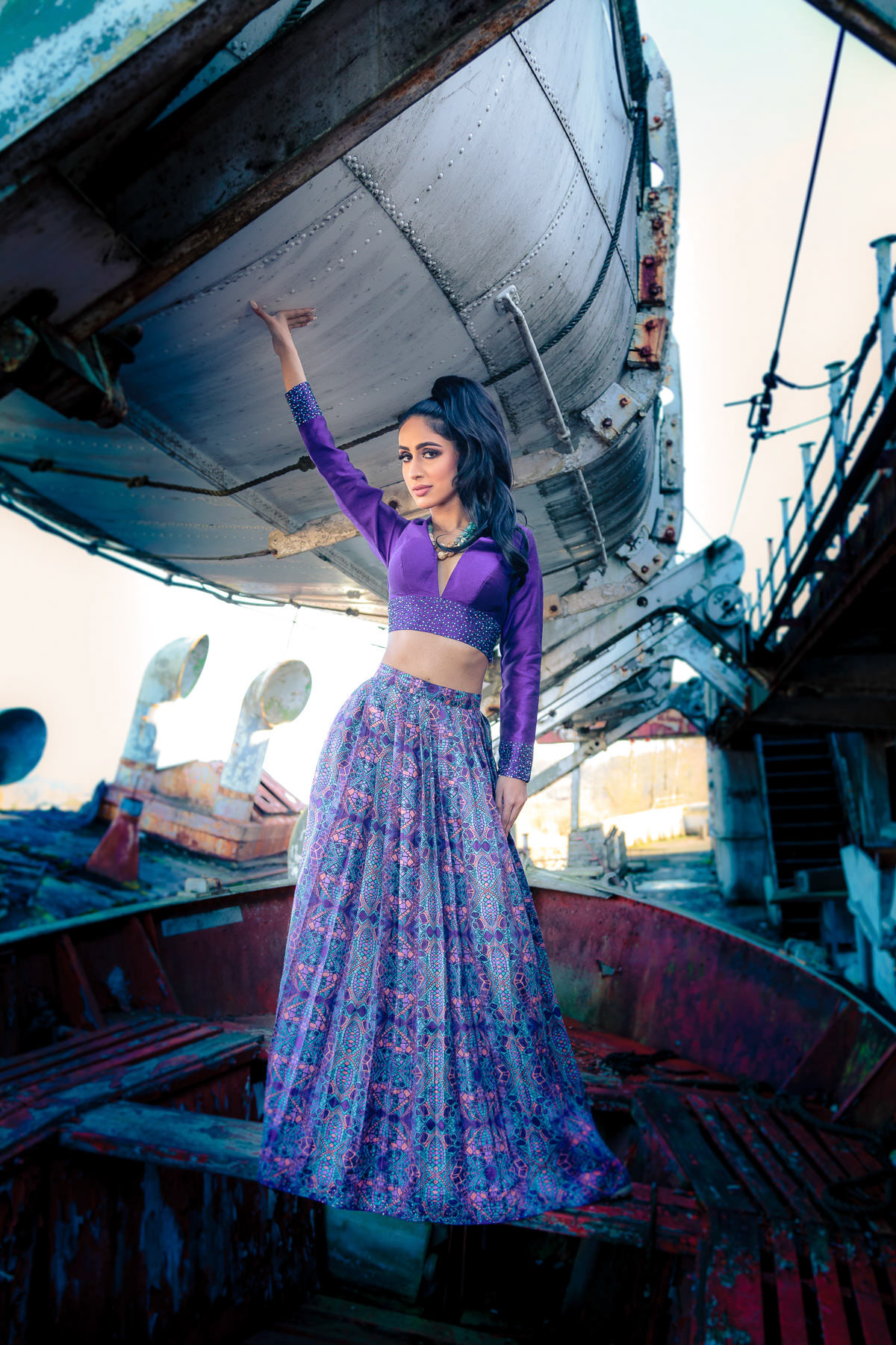 Model @hyprofyle, Clothing @nasib_official