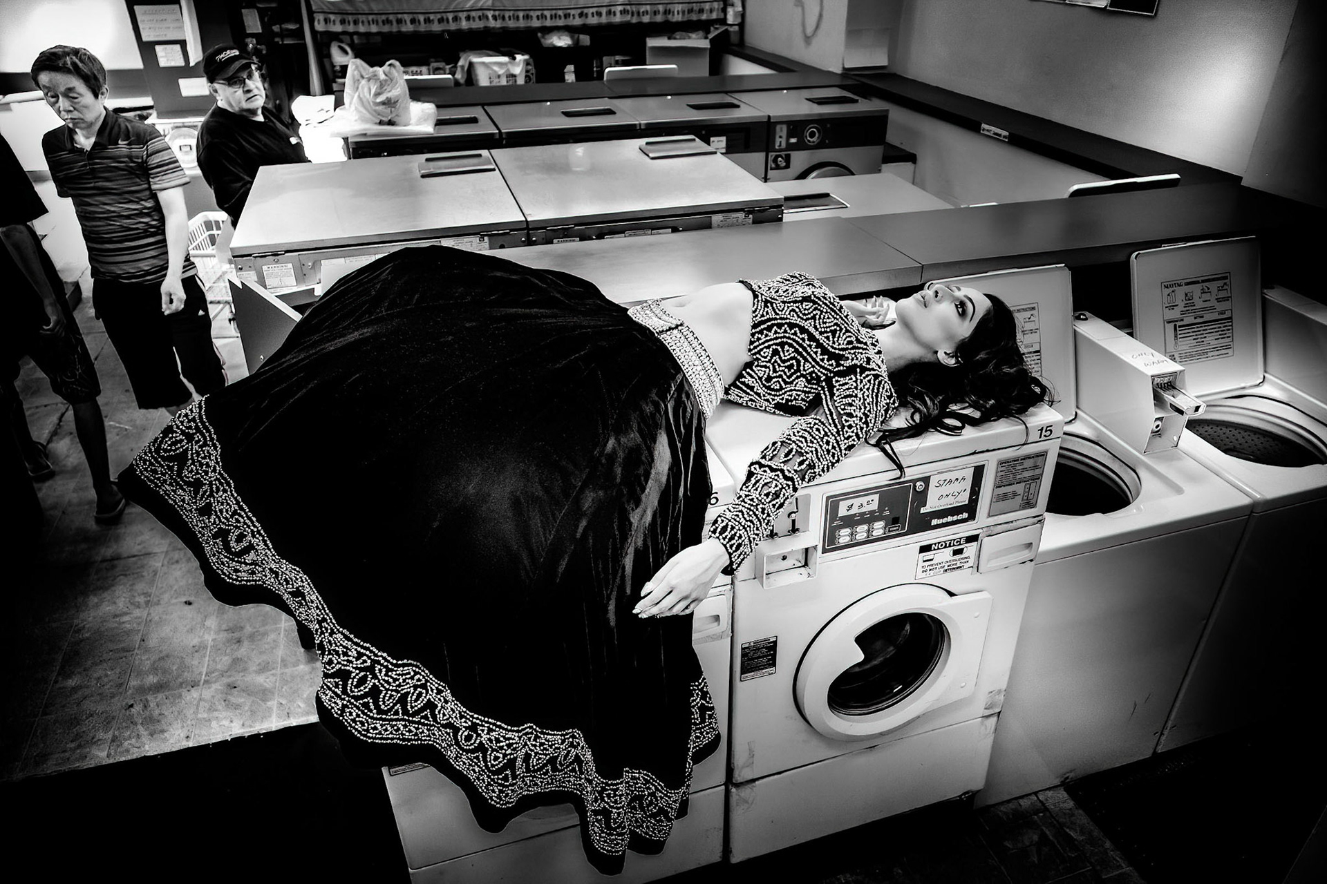 Model: @hyprofyle Couture: @nasiboffical