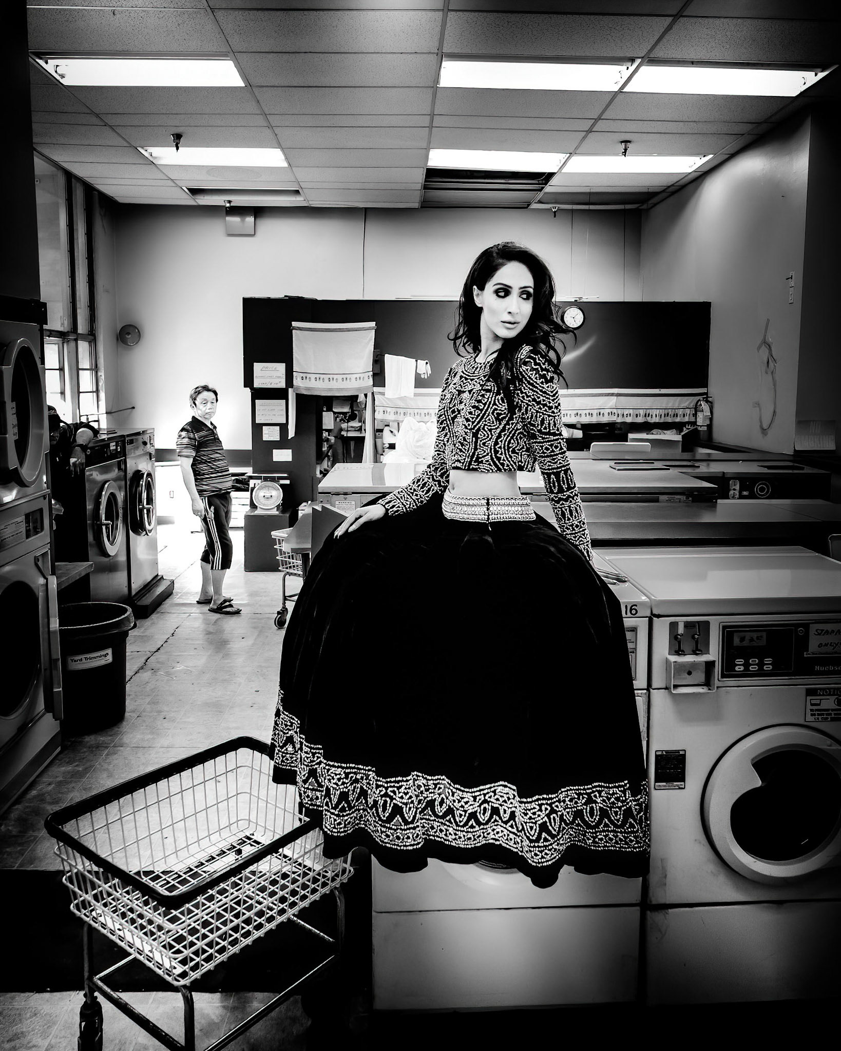 Model: @hyprofyle Couture: @nasiboffical