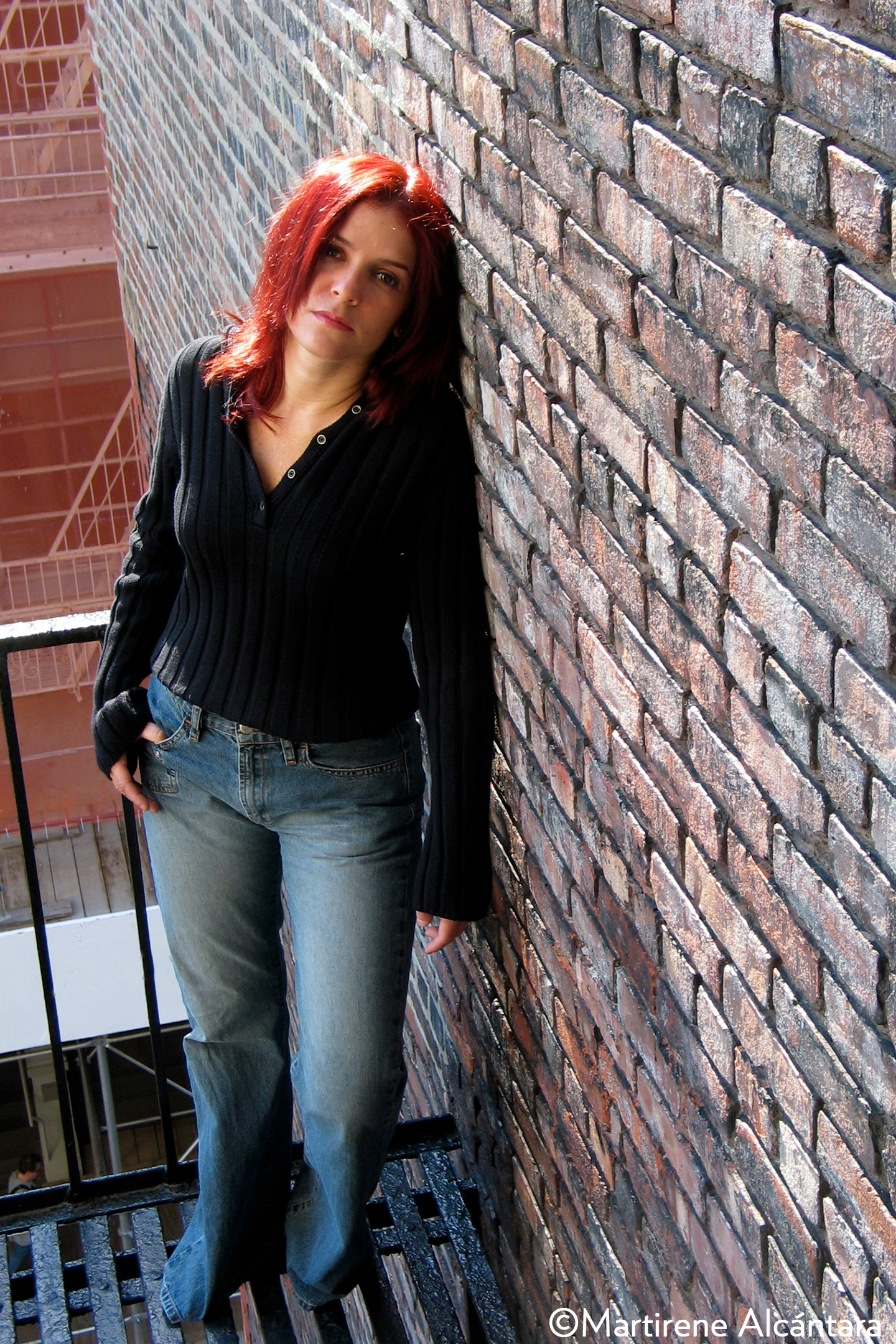 Sara Valenzuela Singer