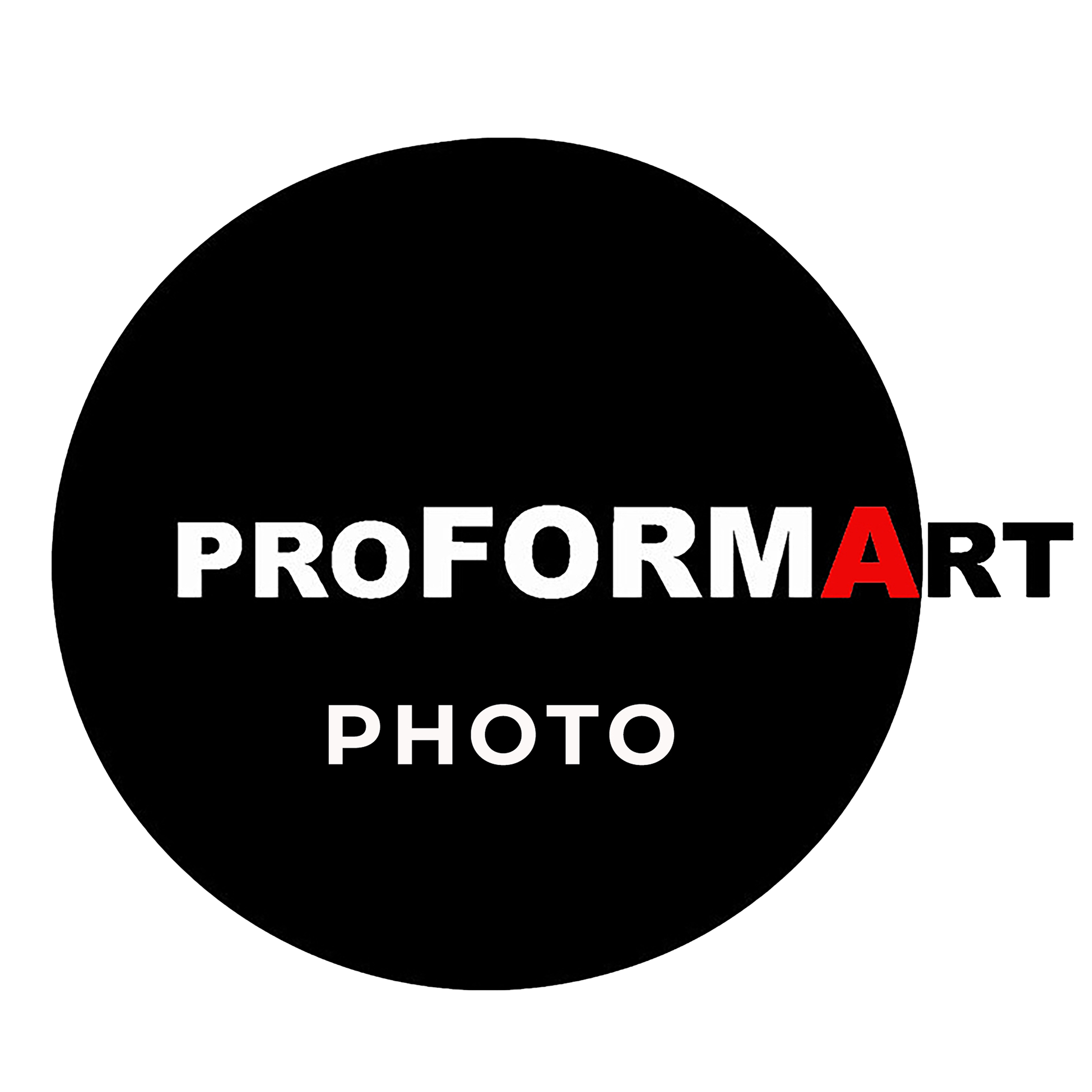 PHOTOGRAPHY IN HIGH HEELS