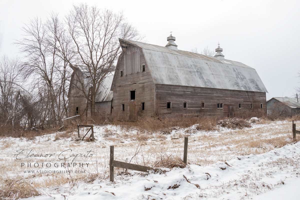 Old Mill Barns Near hwy 30 Marshall county Iowa #102