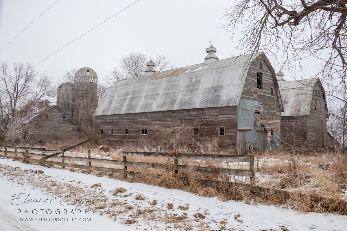 Old Mill Barns Near hwy 30 Marshall county Iowa #101