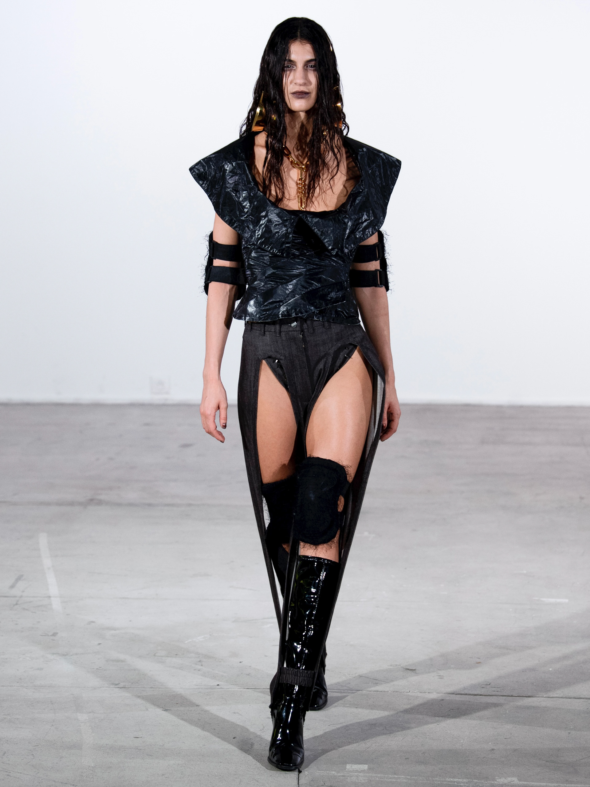 LOOK 28