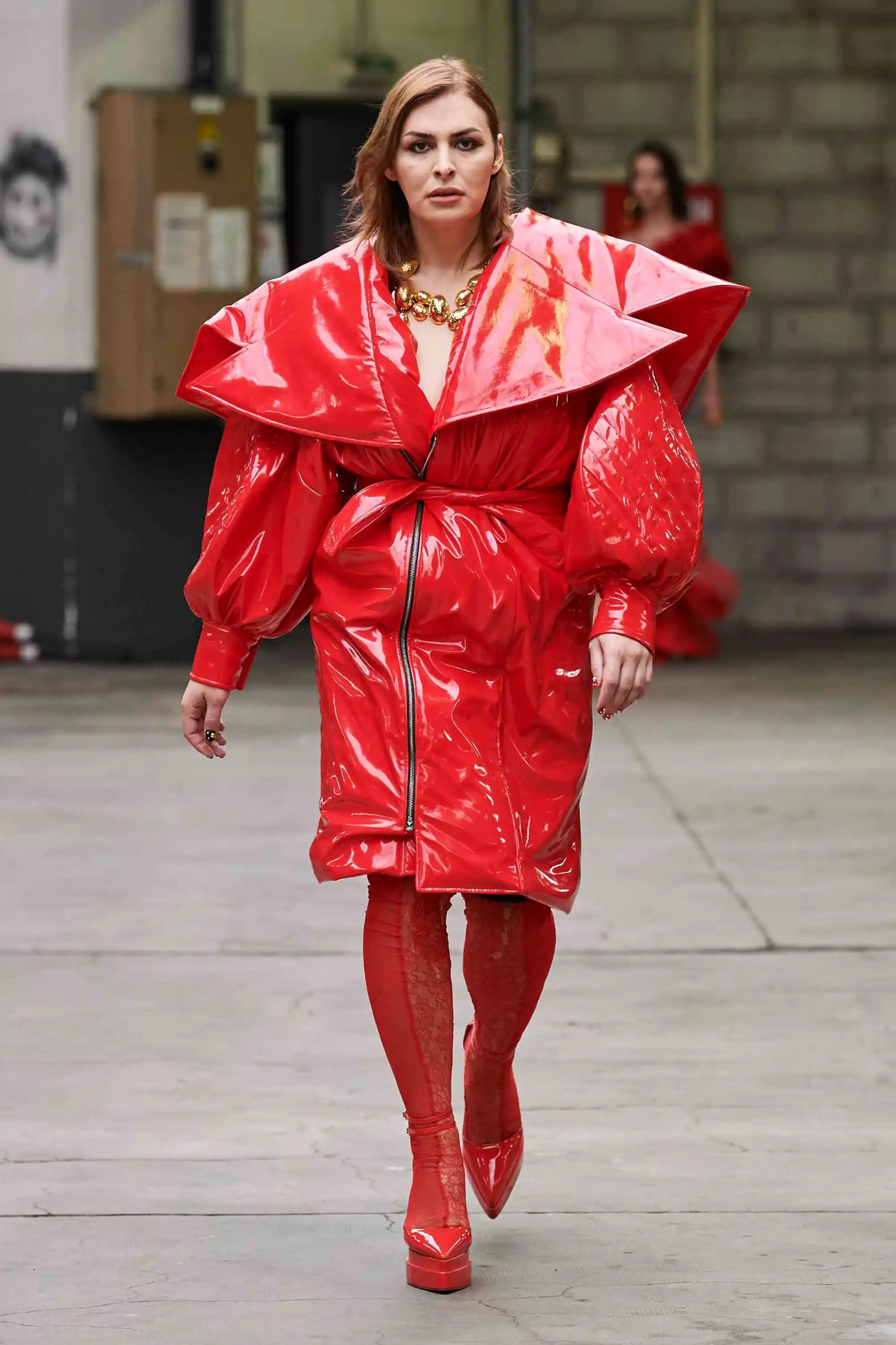 LOOK 17