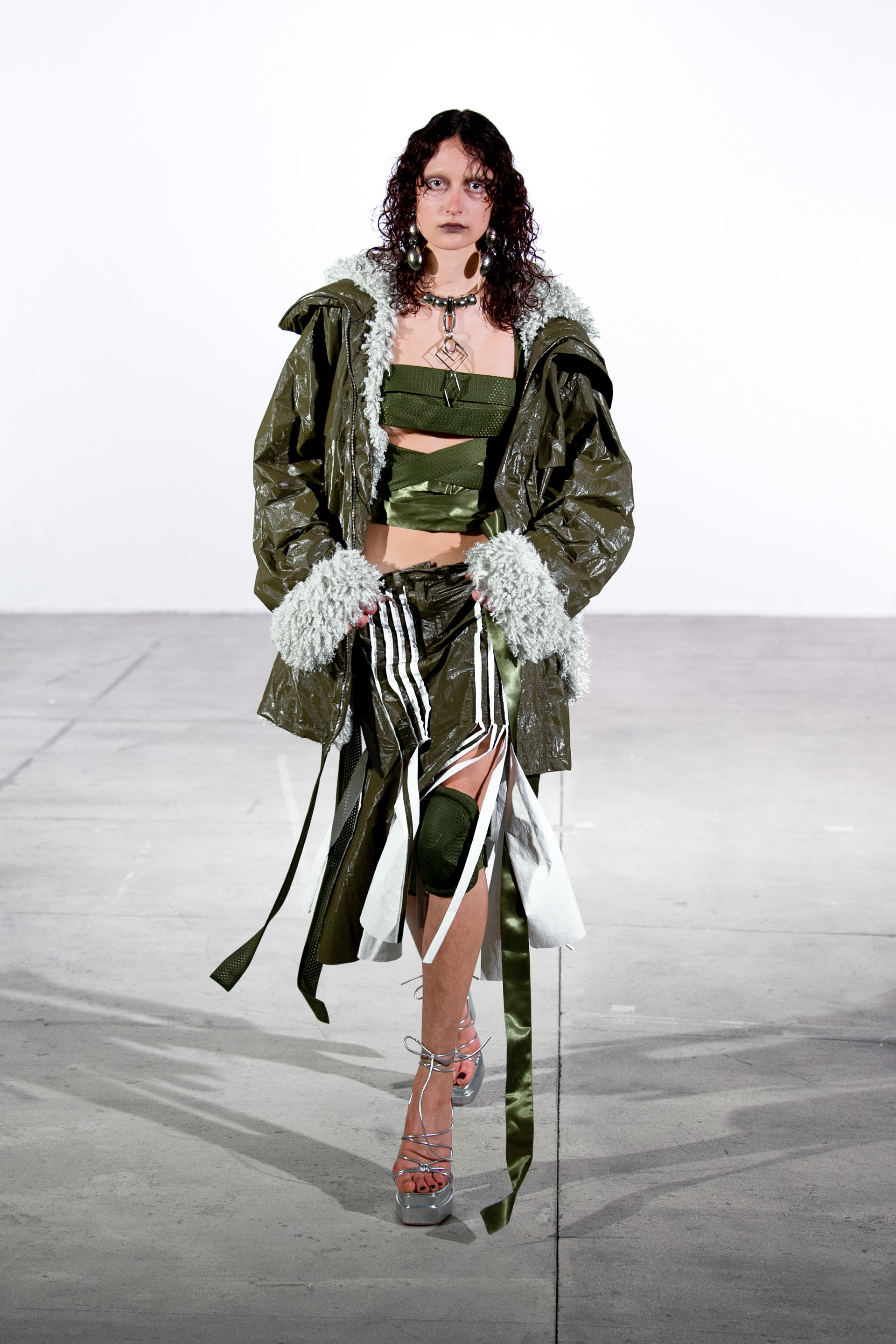 LOOK 21