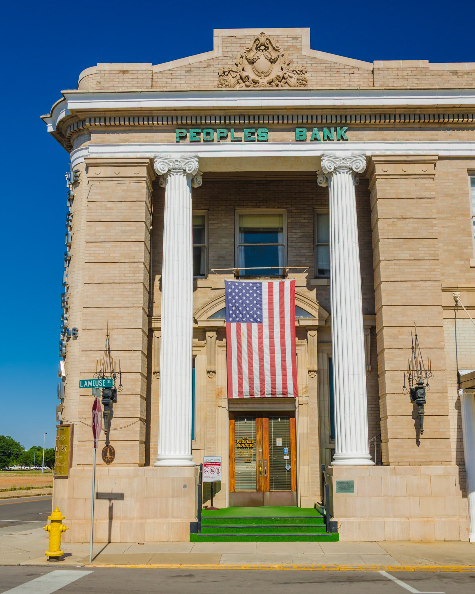 The Peoples Bank built in 1914 in Biloix, Mississippi.