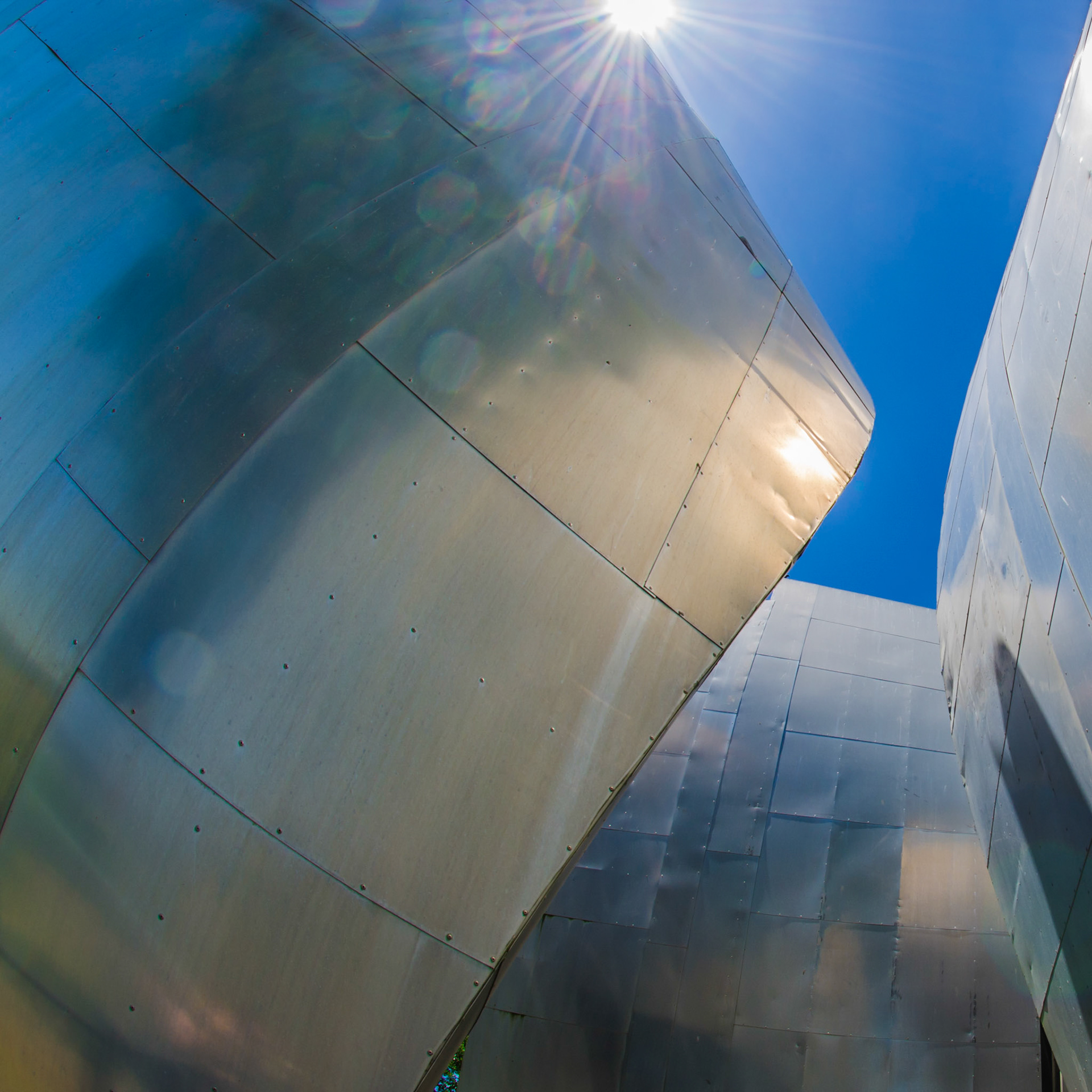 The pods waiting for their stainless steel panels. At Ohr-O'Keefe Museum Of Art by Frank Gehry in Biloxi, Mississippi.