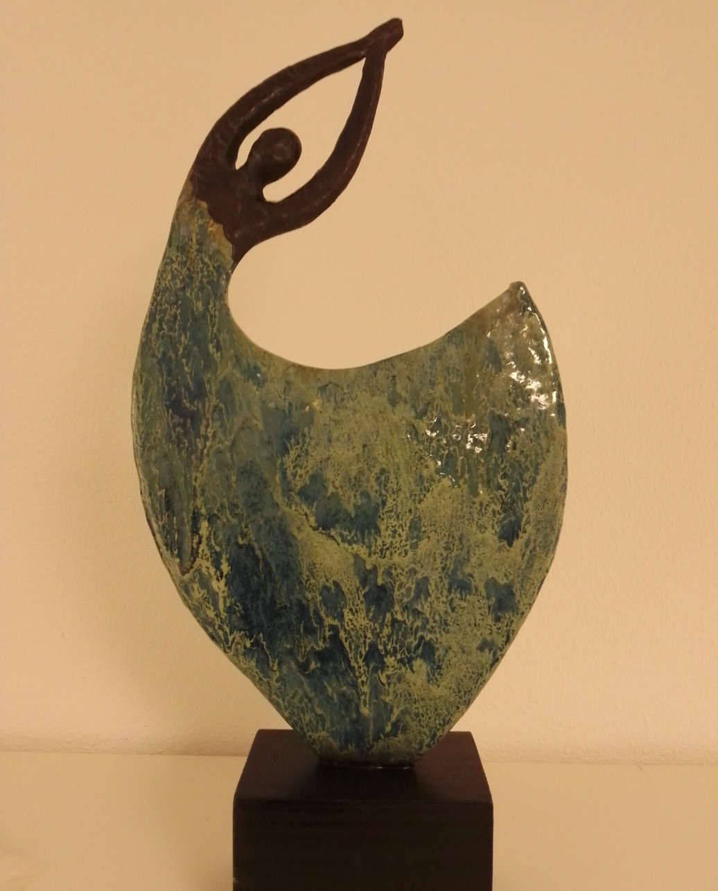 Vrouw in balans. € 280,-