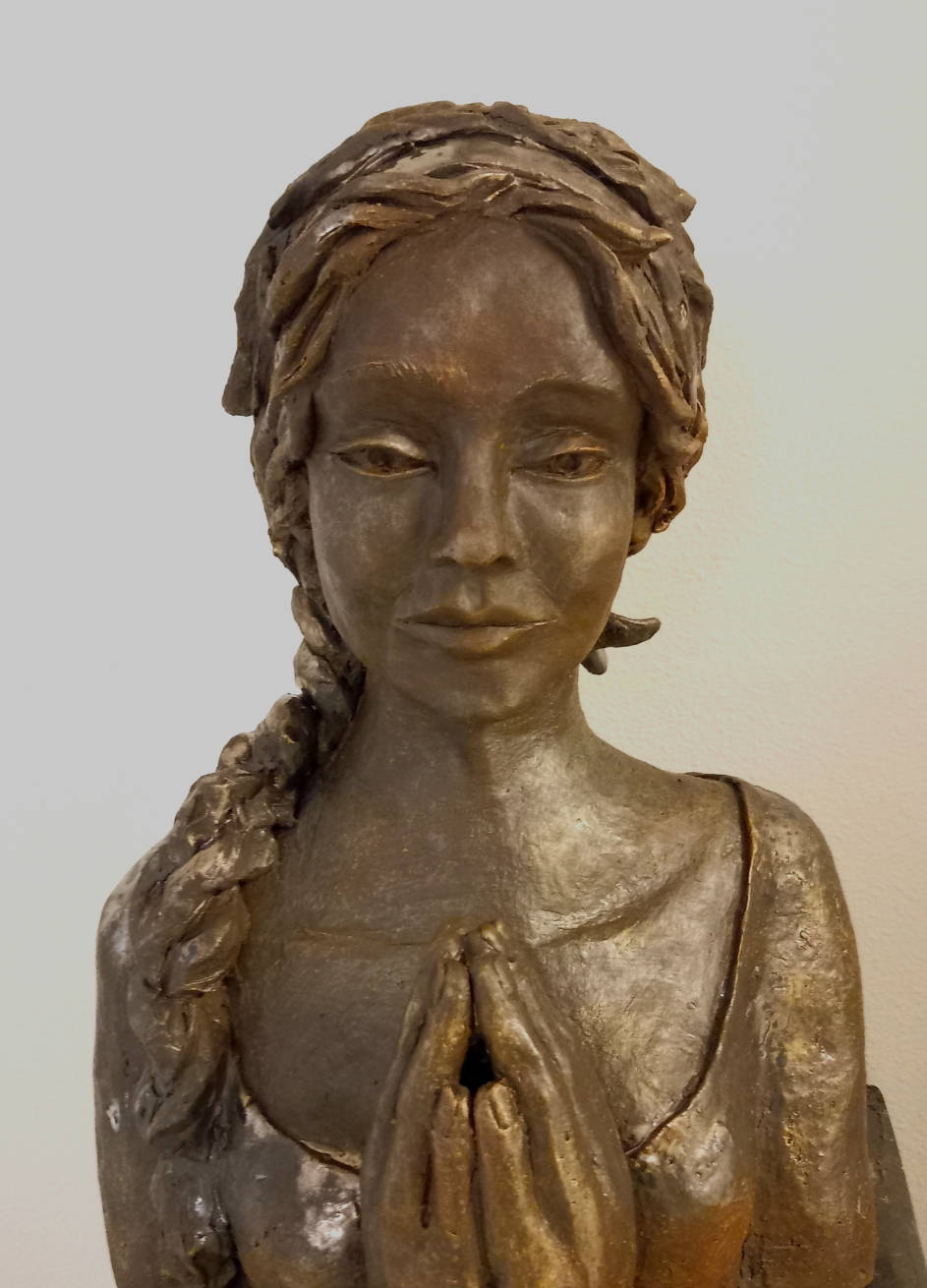 Namaste. (Groot, bronsglazuur dus ook voor buiten geschikt) € 395,- 