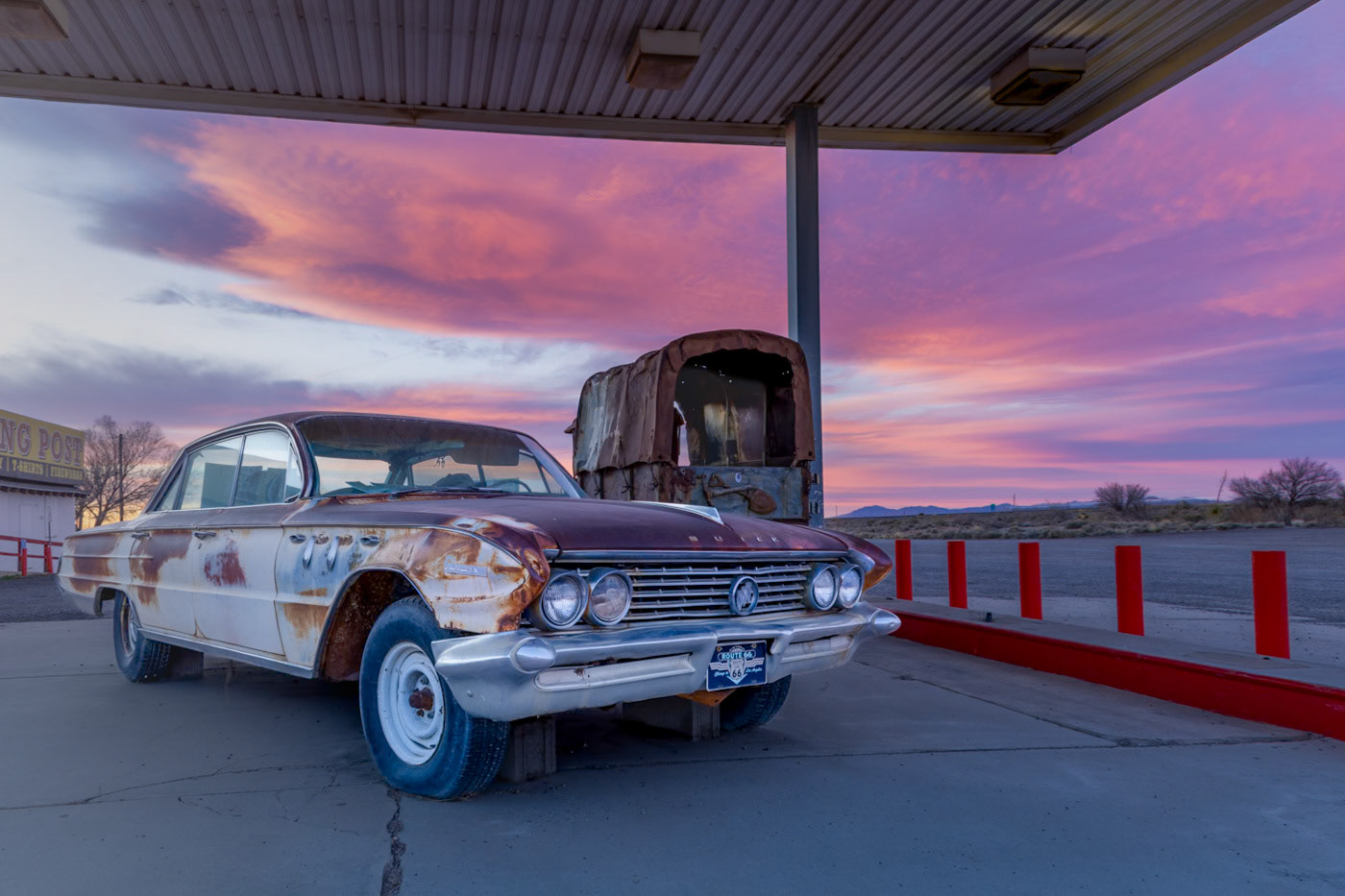 Bowlin's Continental Divide Trading Post - Americana Sunset
