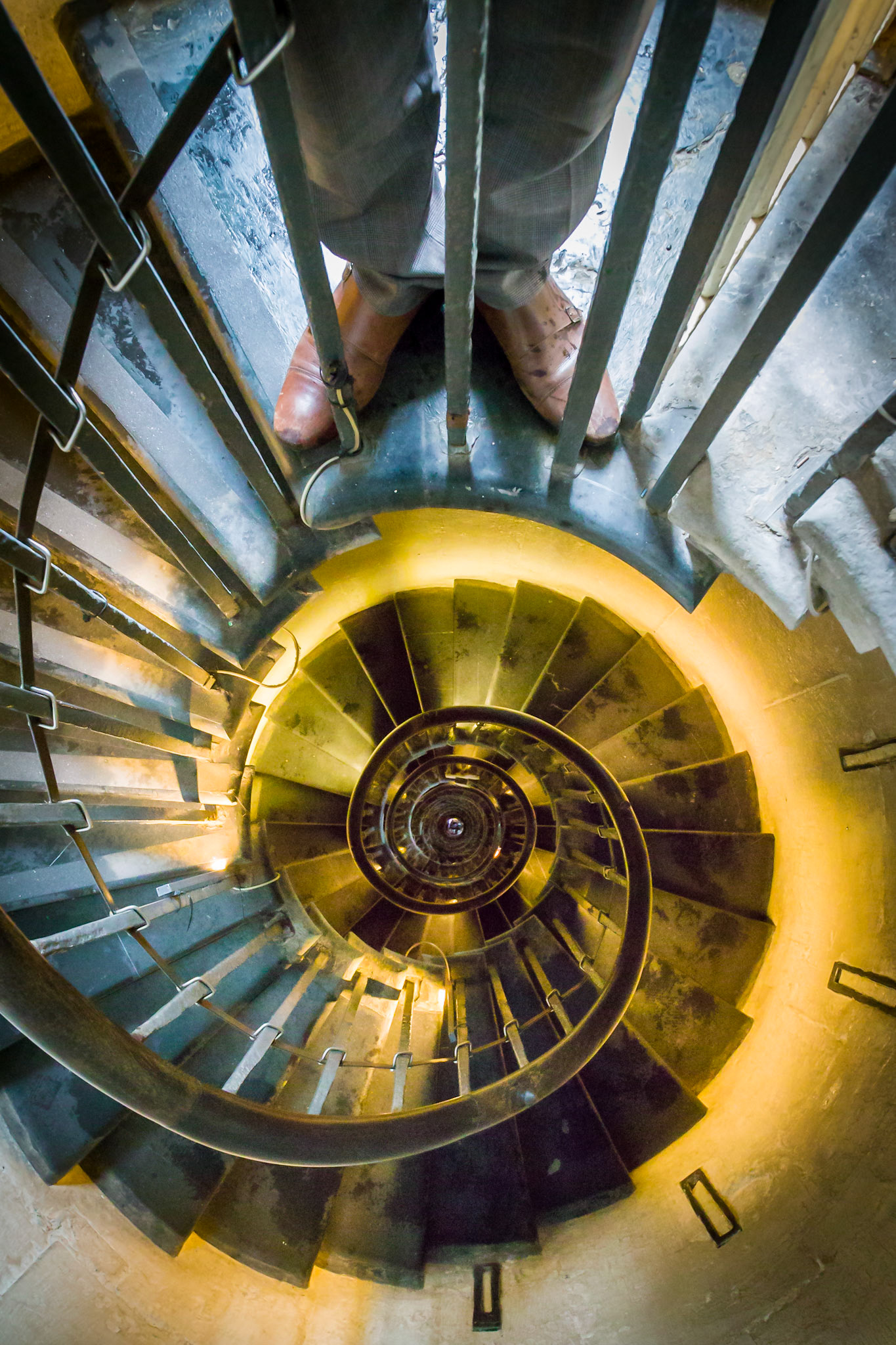 I asked around at work about potentially interesting locations and one of my colleagues suggested a visit to Monument for the view.  Whilst he was showing me his photos on his iPhone he swiped past one looking down the steps and I knew instantly what the photo I wanted to get was.  A difficult shot to pull off due to how dark it was and also how heavy a full frame DSLR is when you have your arms outstretched, but I just about managed to pull it off.  Its amazing how much you can get away with on modern cameras, still amazes me that this was shot at 12800 ISO!