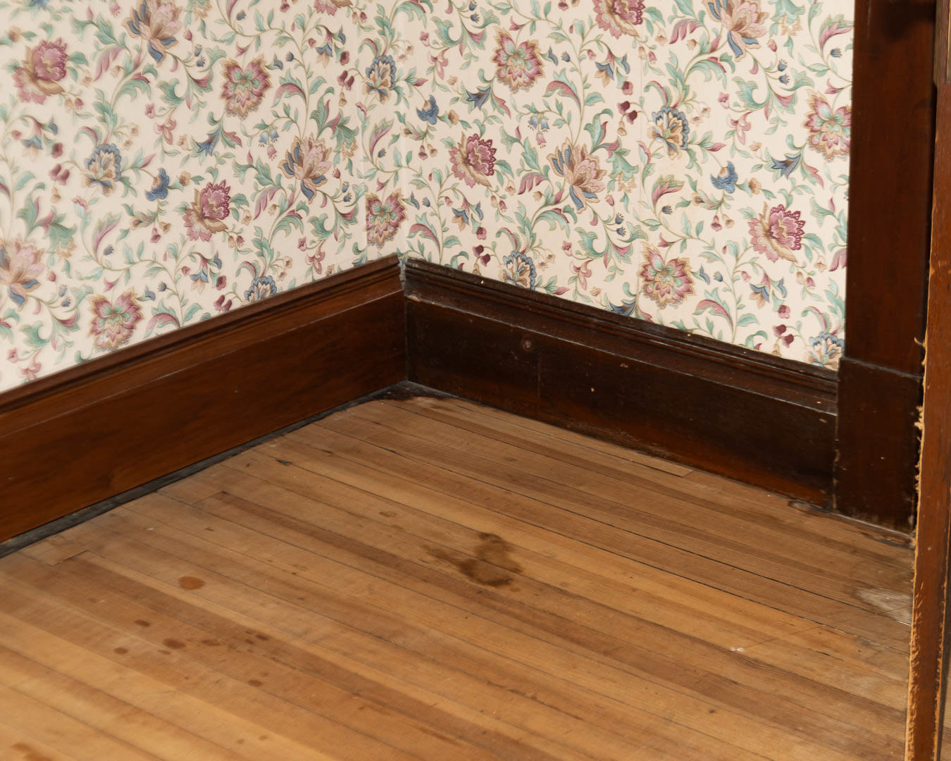 Second Floor Master Bedroom - Looking to North East Corner