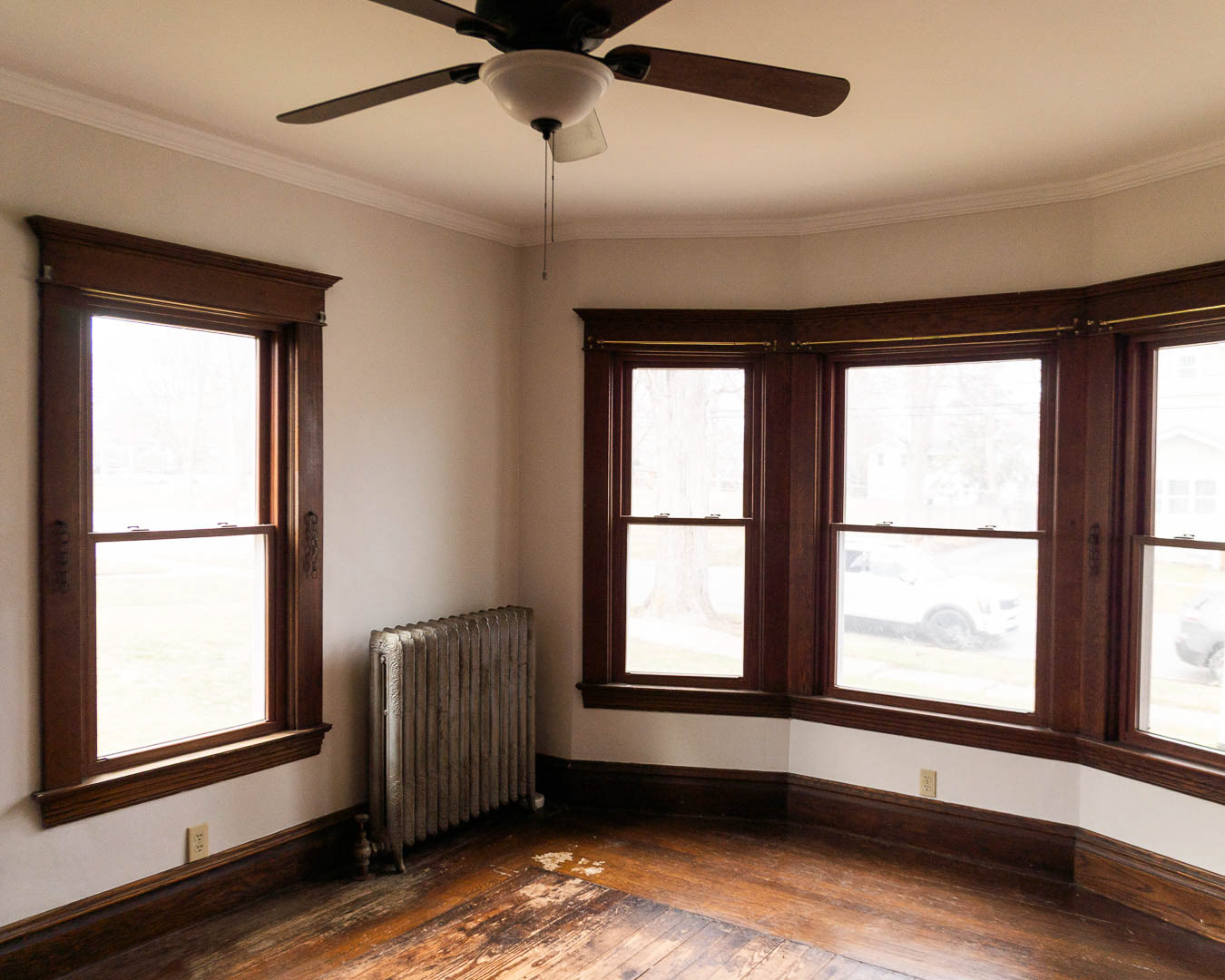 Living Room - Looking to North West Corner
