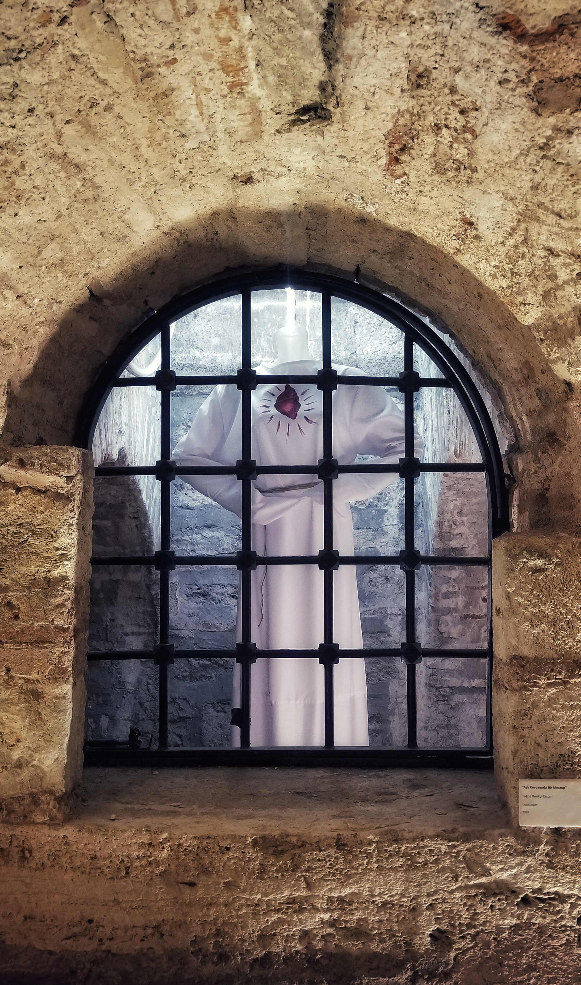 A Meczup in the Well of Love, 2019, Changeable Size, Mixed Media. Photo: Arzu Haşlak