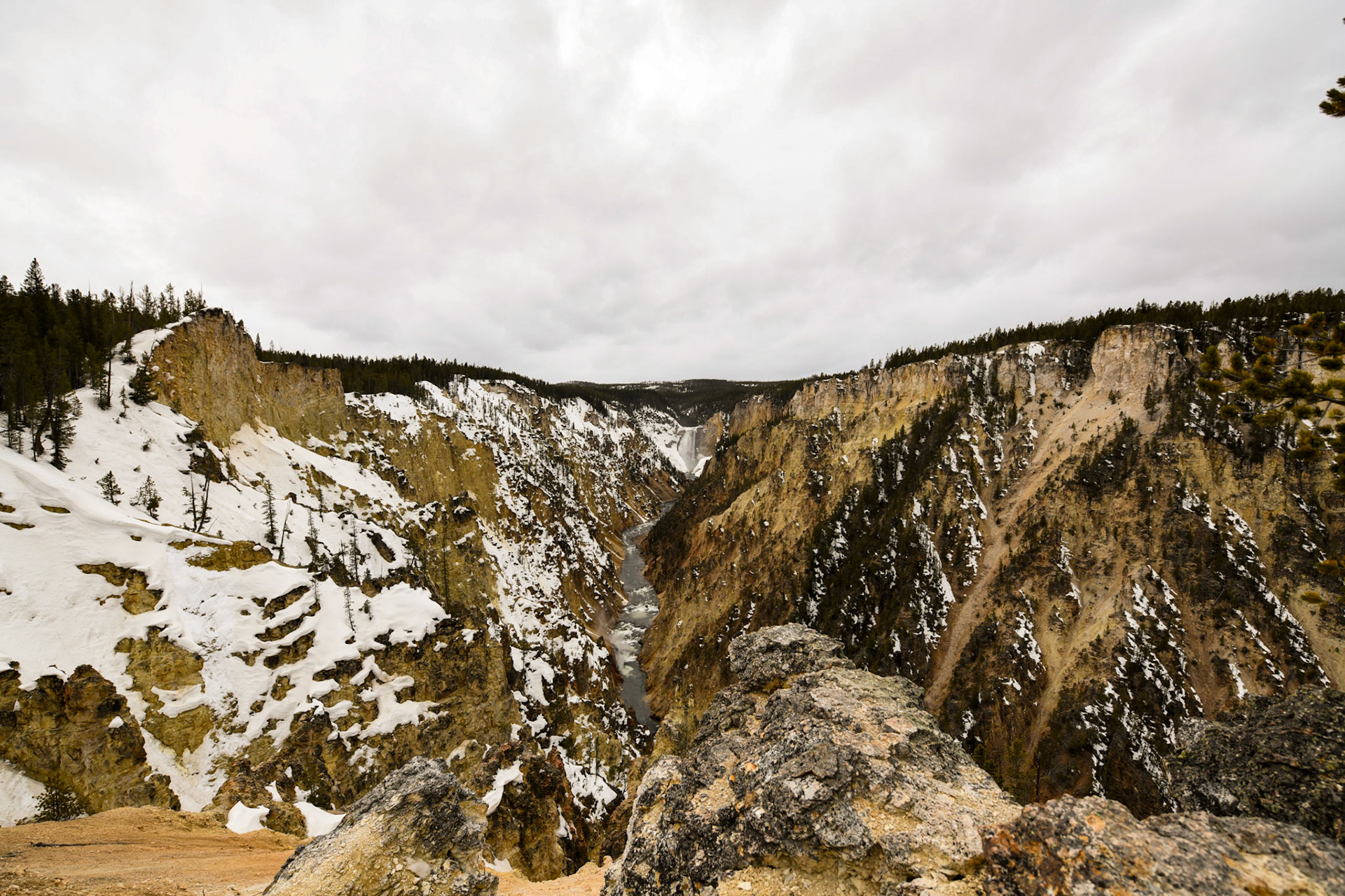 Artists Point (Yellowstone National Park)