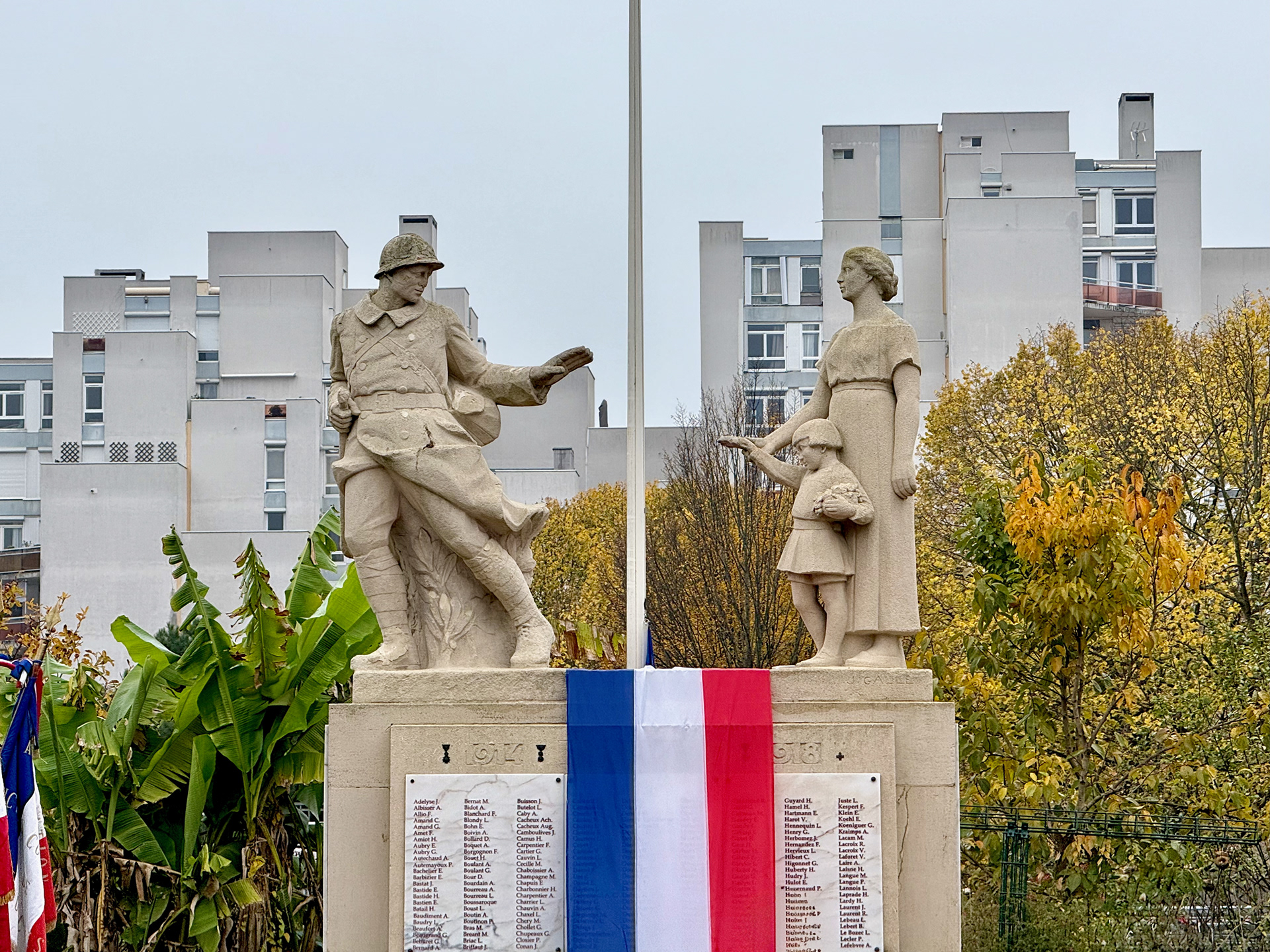 Image du monument aux morts (Houilles)