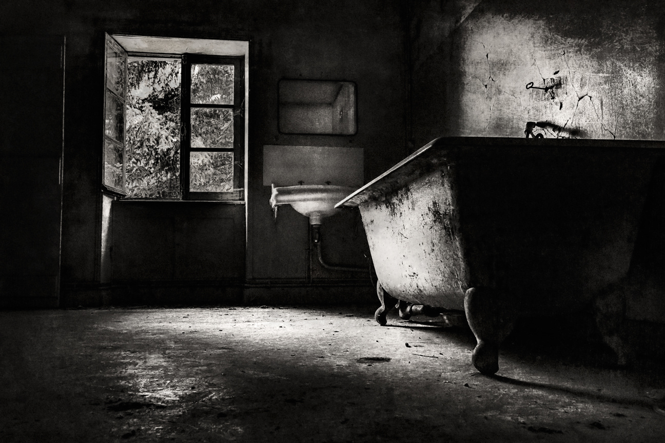 Waiting for a sign.... And I'm sitting here, waiting for a sign.