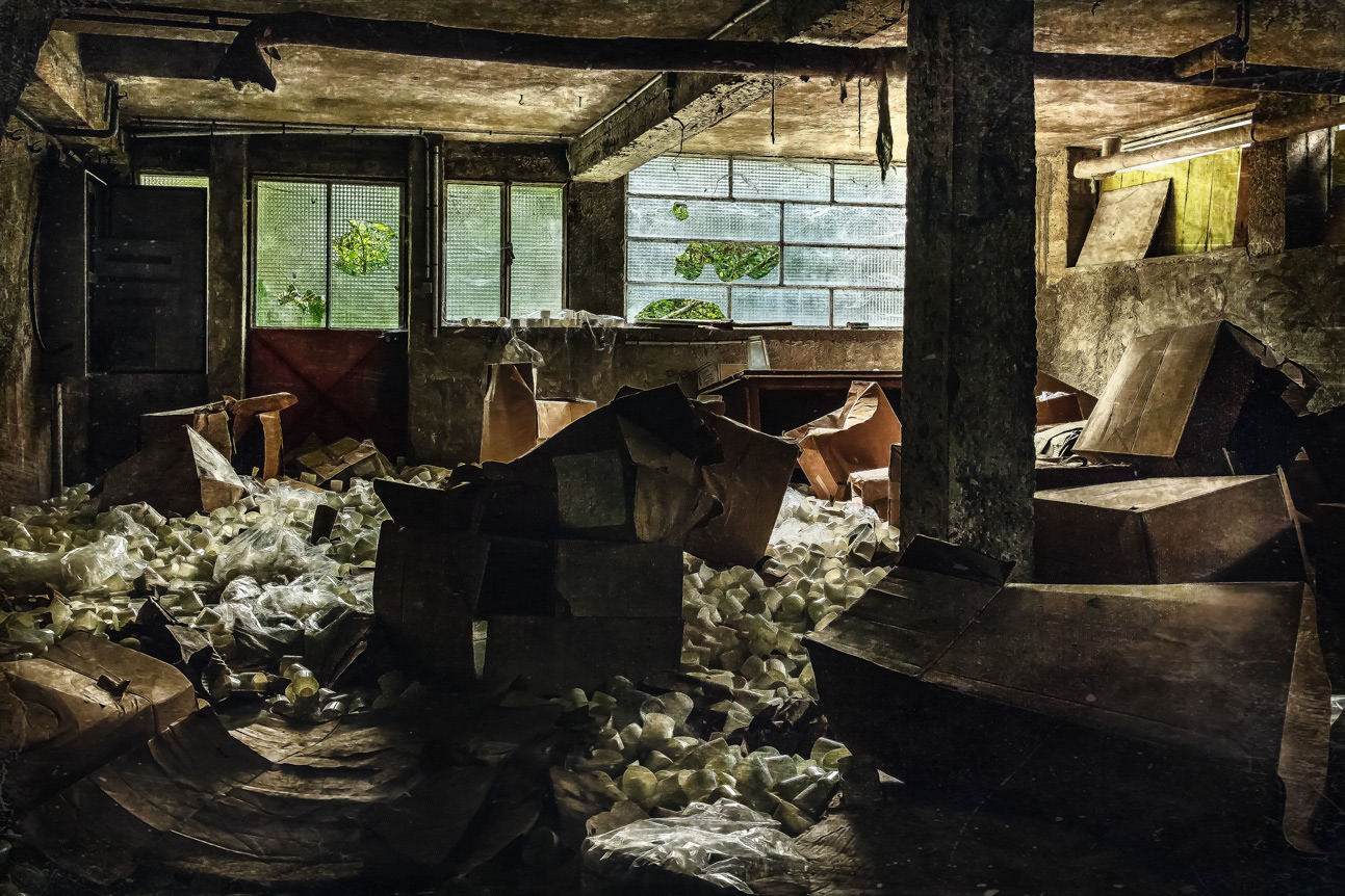 Story of cardboard boxes and corks